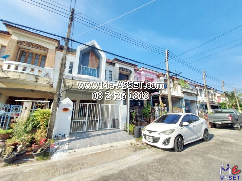 ขายทาวน์เฮ้าส์ รีโนเวทใหม่ ย่าน คูคต ลำลูกกา คลอง2 เสมาฟ้าคราม ปทุมธานี : ม.บุศรินทร์ 2 : 2 ชั้น 21.2 ตร.วา