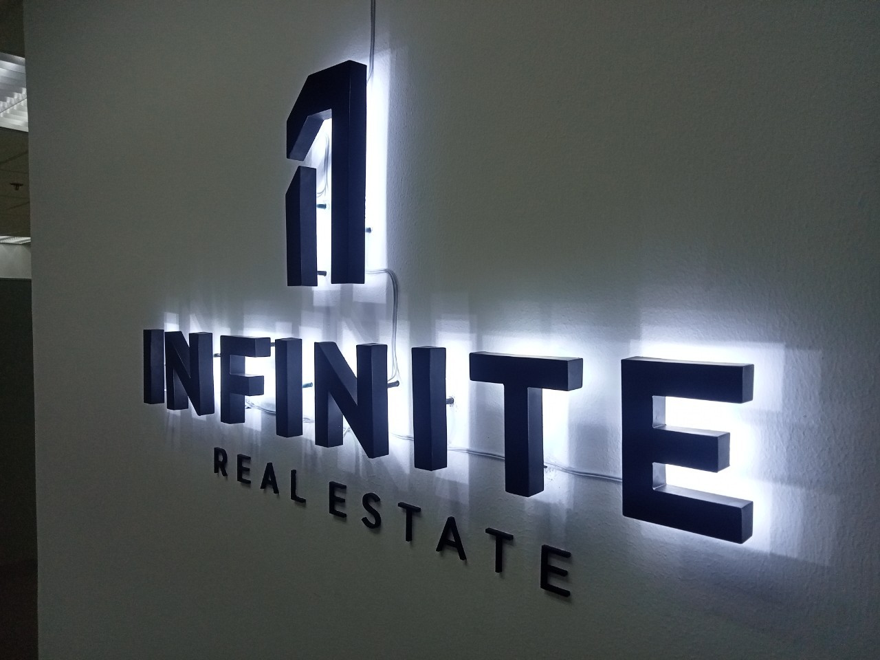 ป้ายไฟออกหลัง