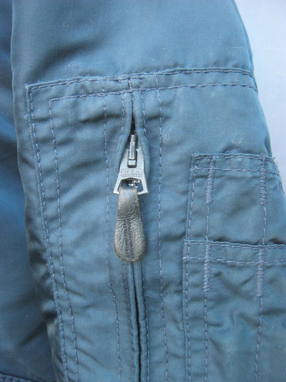 CWU-R flight jacket schott