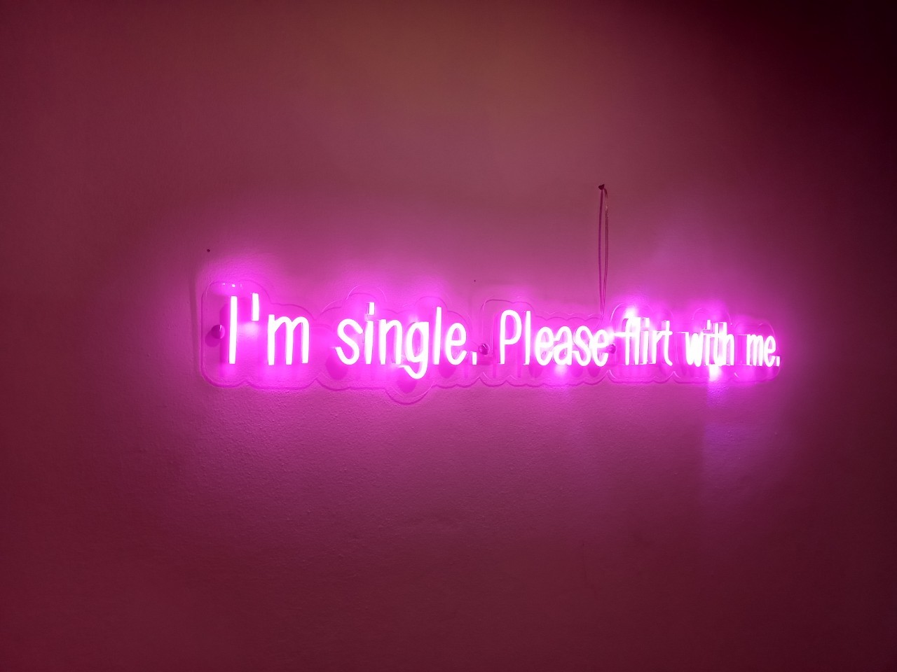 ไฟนีออน เฟค