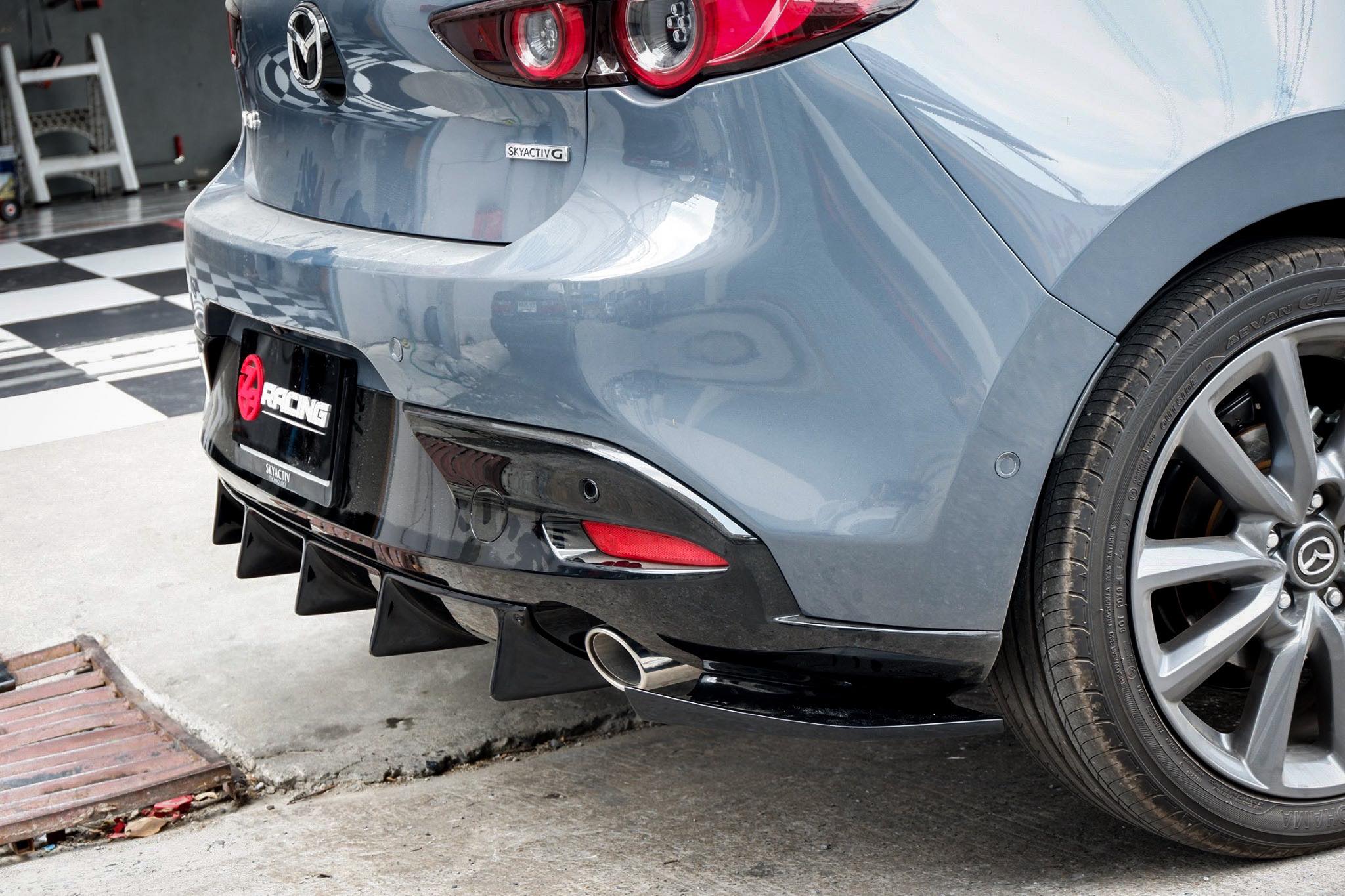 ชุดแต่ง Mazda 3 AZC Fastback