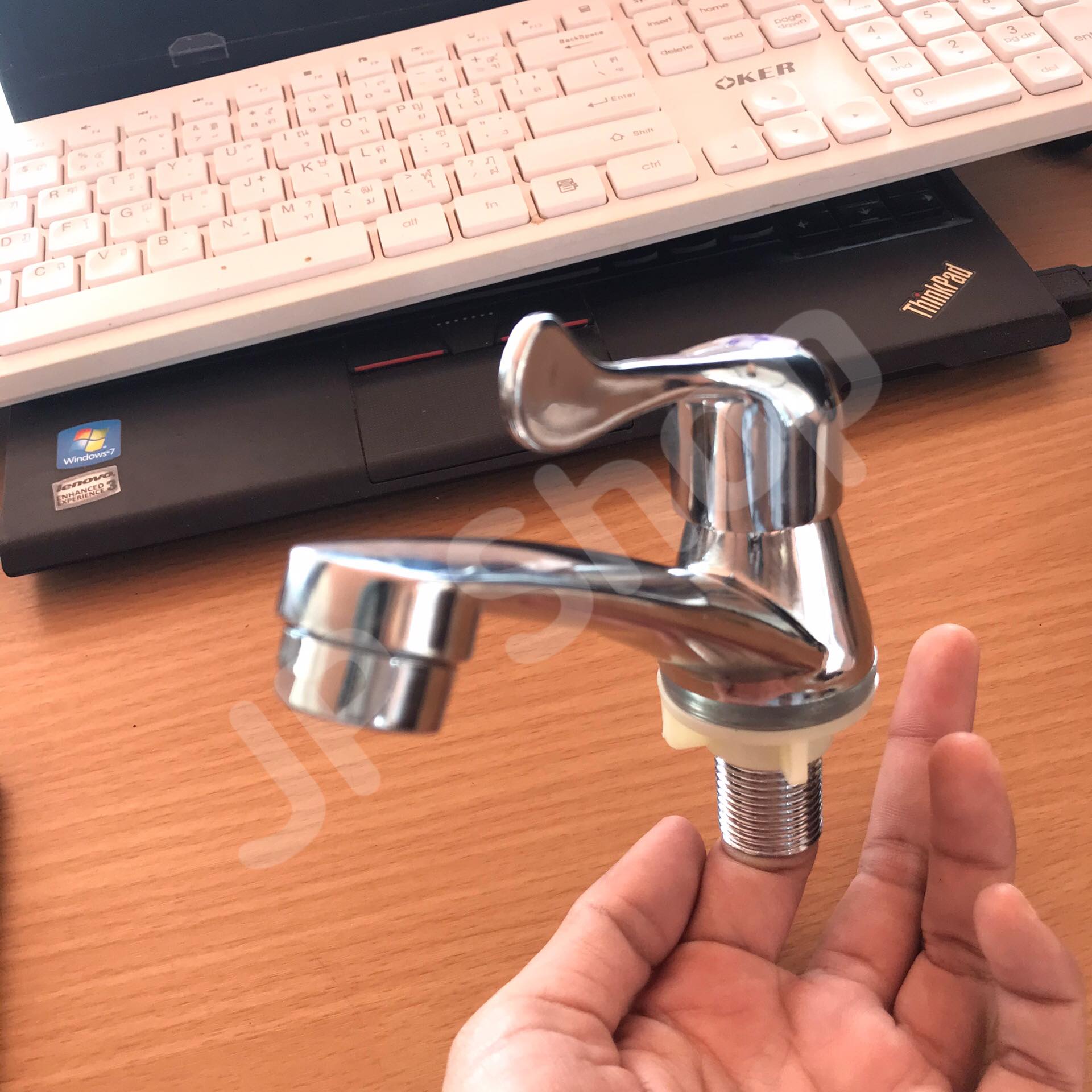 ก๊อกน้ำอ่างล้างหน้าสแตนเลส 05 ขราด 4 หุน ก๊อกน้ำ ก๊อกอ่างล้างหน้า สแตนเลส #05180