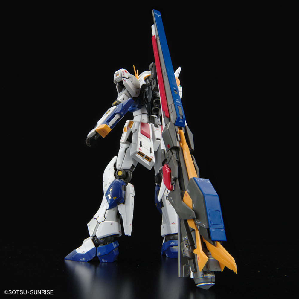 RG 1/144 RX-93ff v Gundam (Nu Gundam)