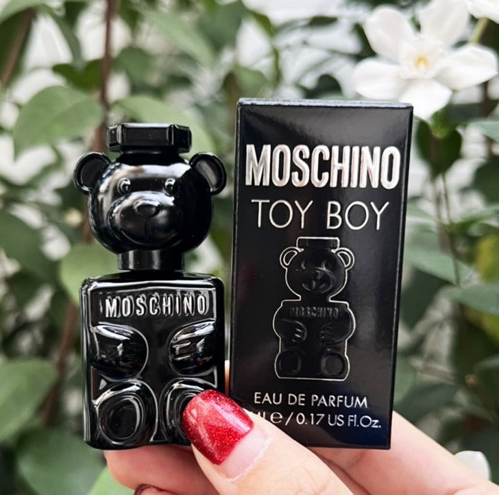 Moschino Toy Boy Eau de Perfum 5ml. น้ำหอมของแท้