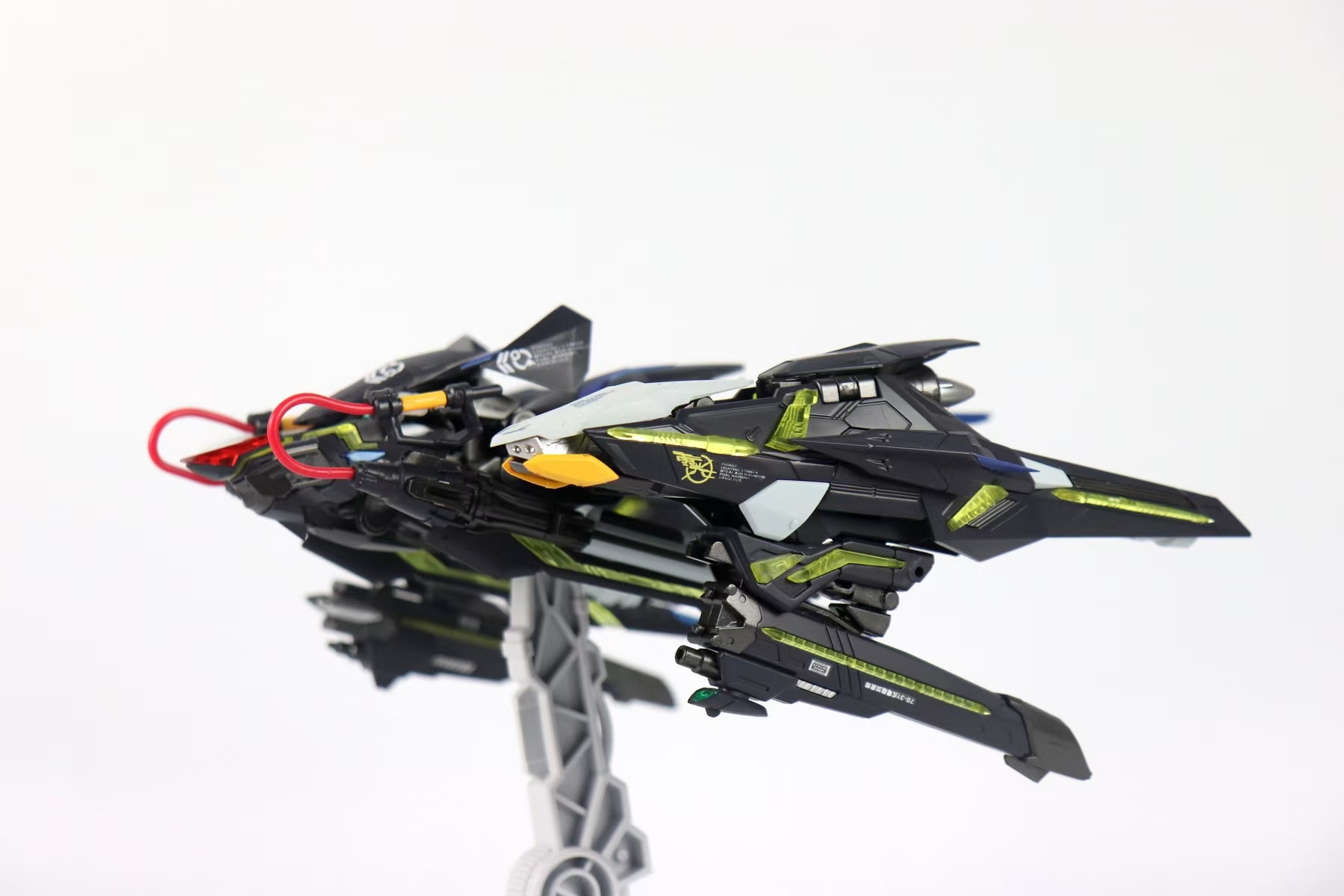 Daban 1/100 Lightning Striker [8830]