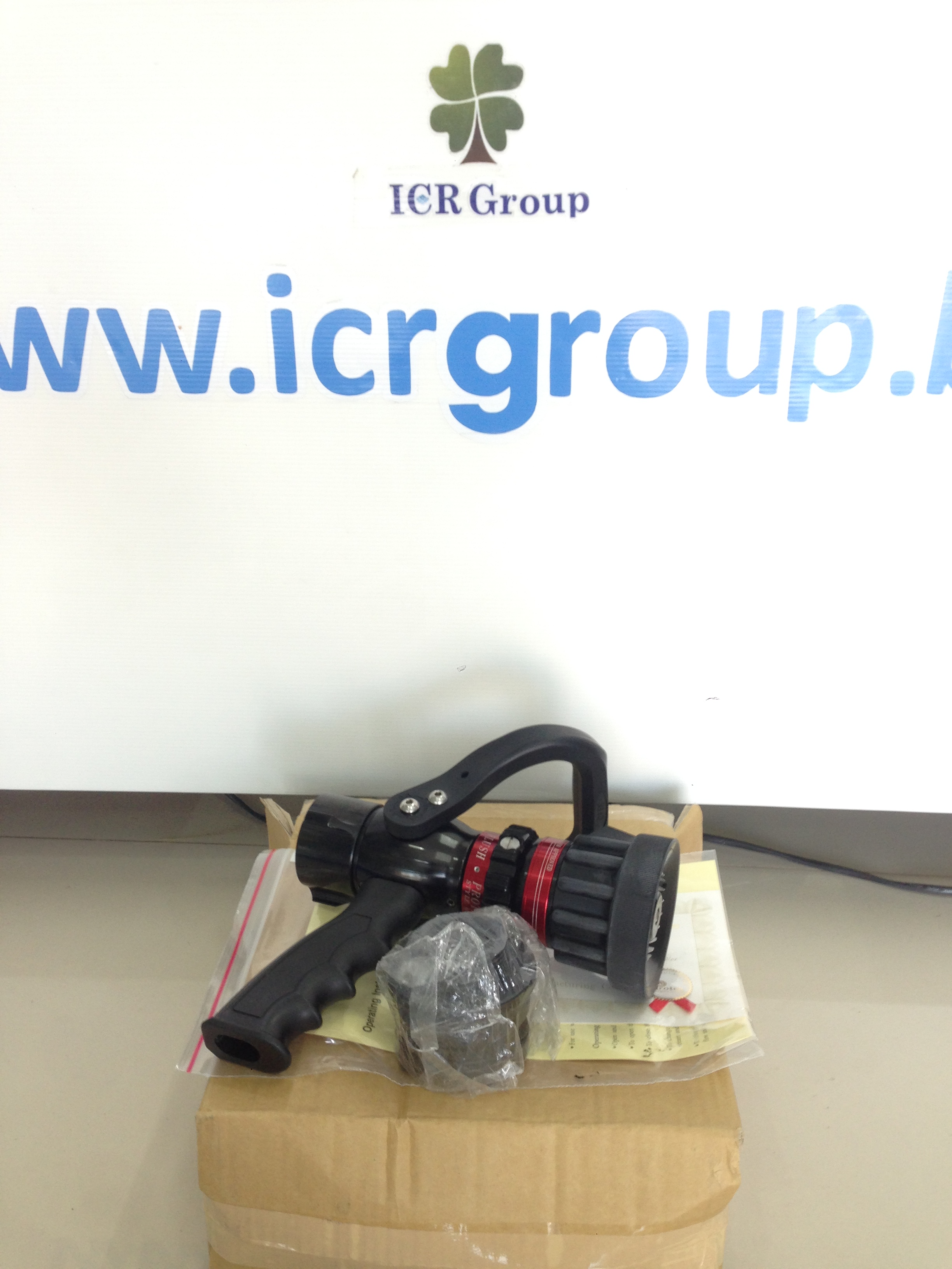 หัวฉีดน้ำดับเพลิง แบบไร้แรงสะท้อน ด้ามปืน PROTEK 366