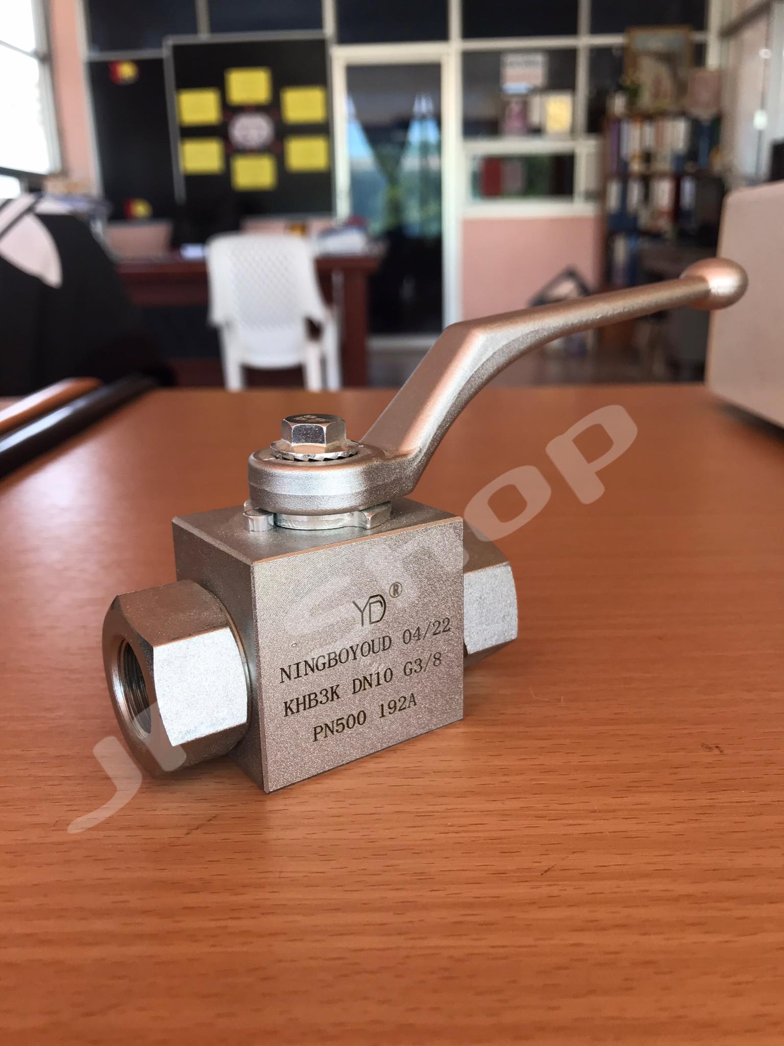 บอลวาล์ว3ทาง แรงดันสูงสำหรับไฮดรอลิก ขนาด3/8 (3หุน) #5880