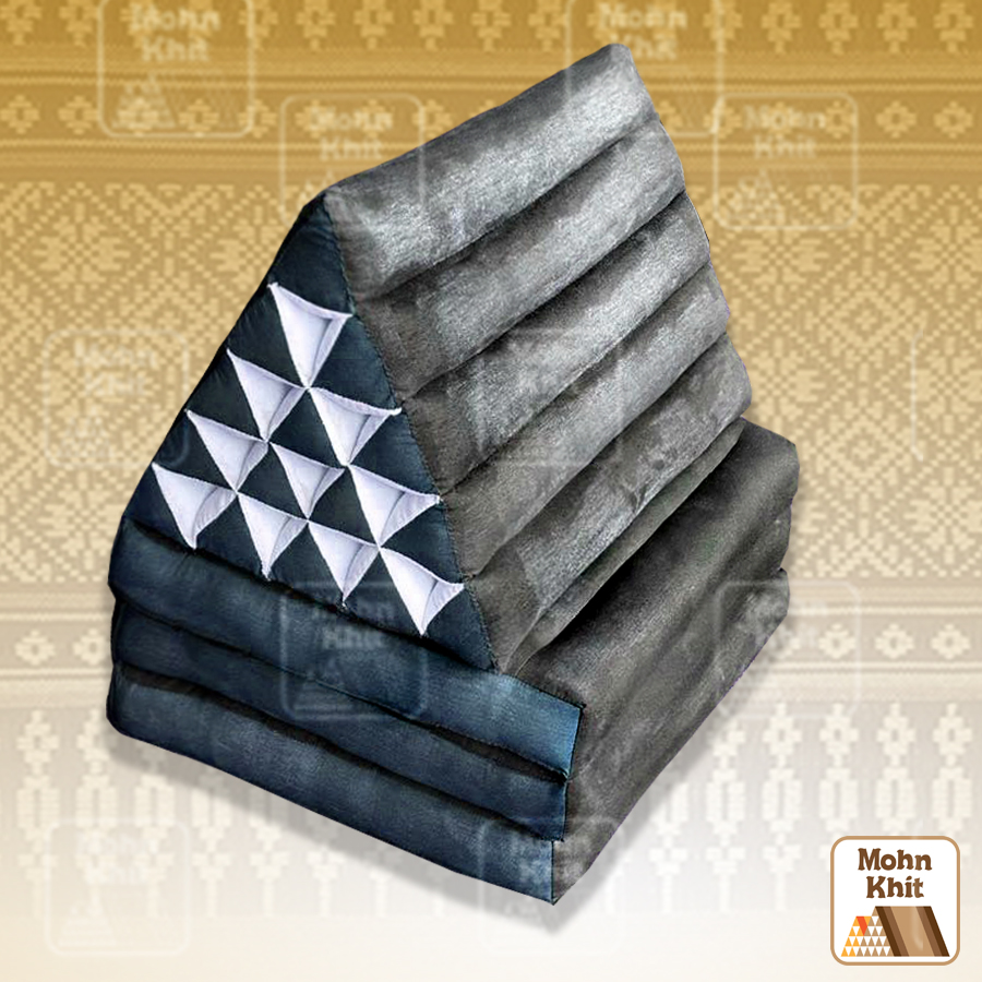 หมอนสามเหลี่ยม 15ช่องติดเบาะ3พับผ้ายีนส์ฟอก( Denim) 57cmx180cmx36 cm Triangle Khit Thai Floor Cushions Traditional handmade 15 holes with 3 part of mattress.