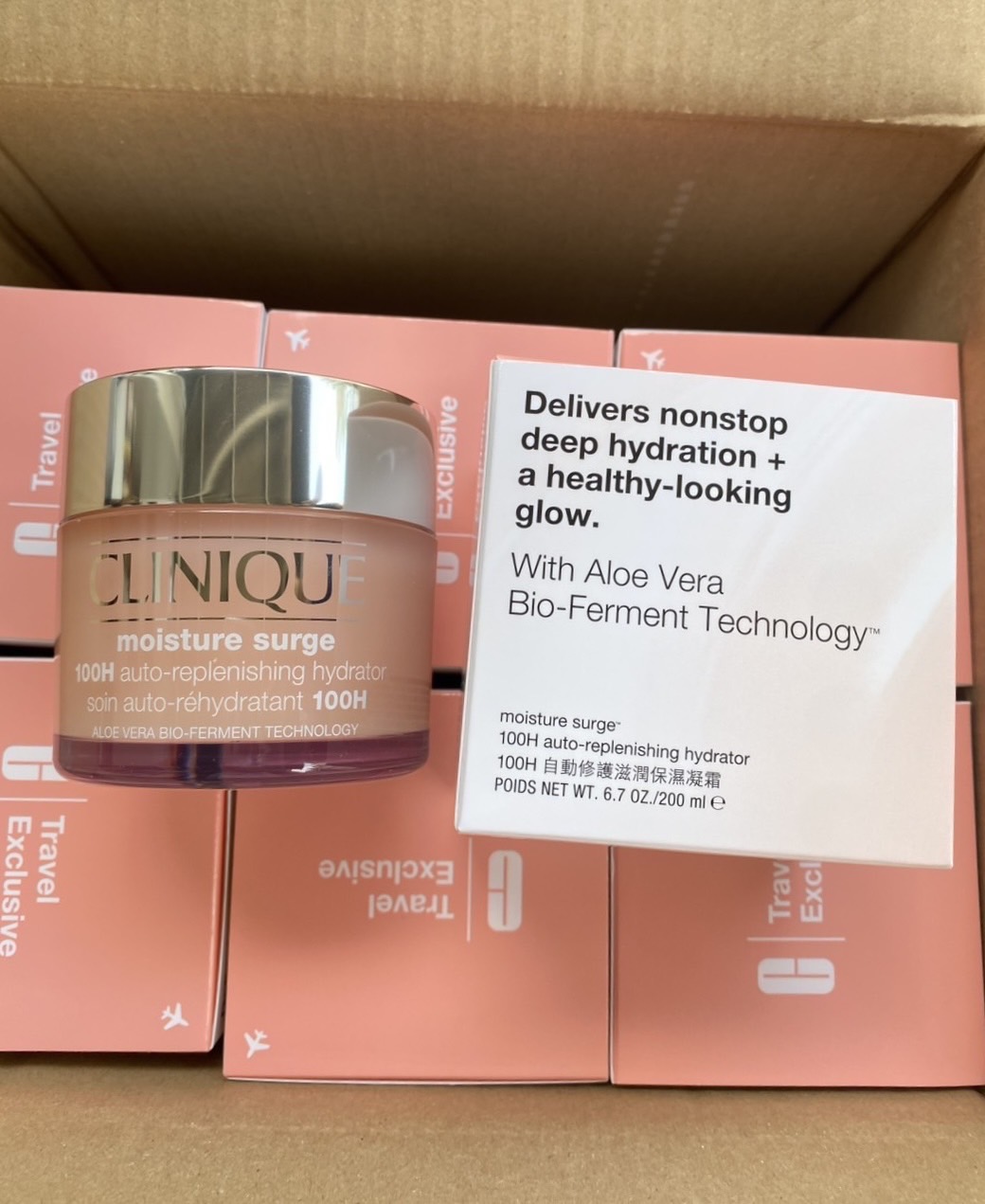 Clinique Moisture Surge 100-Hour Auto-Replenishing Hydrator 200ml. (1กระปุก) เจลครีมสูตรใหม่ “ผิวอิ่มน้ำนาน 3 วัน” 100ชั่วโมง