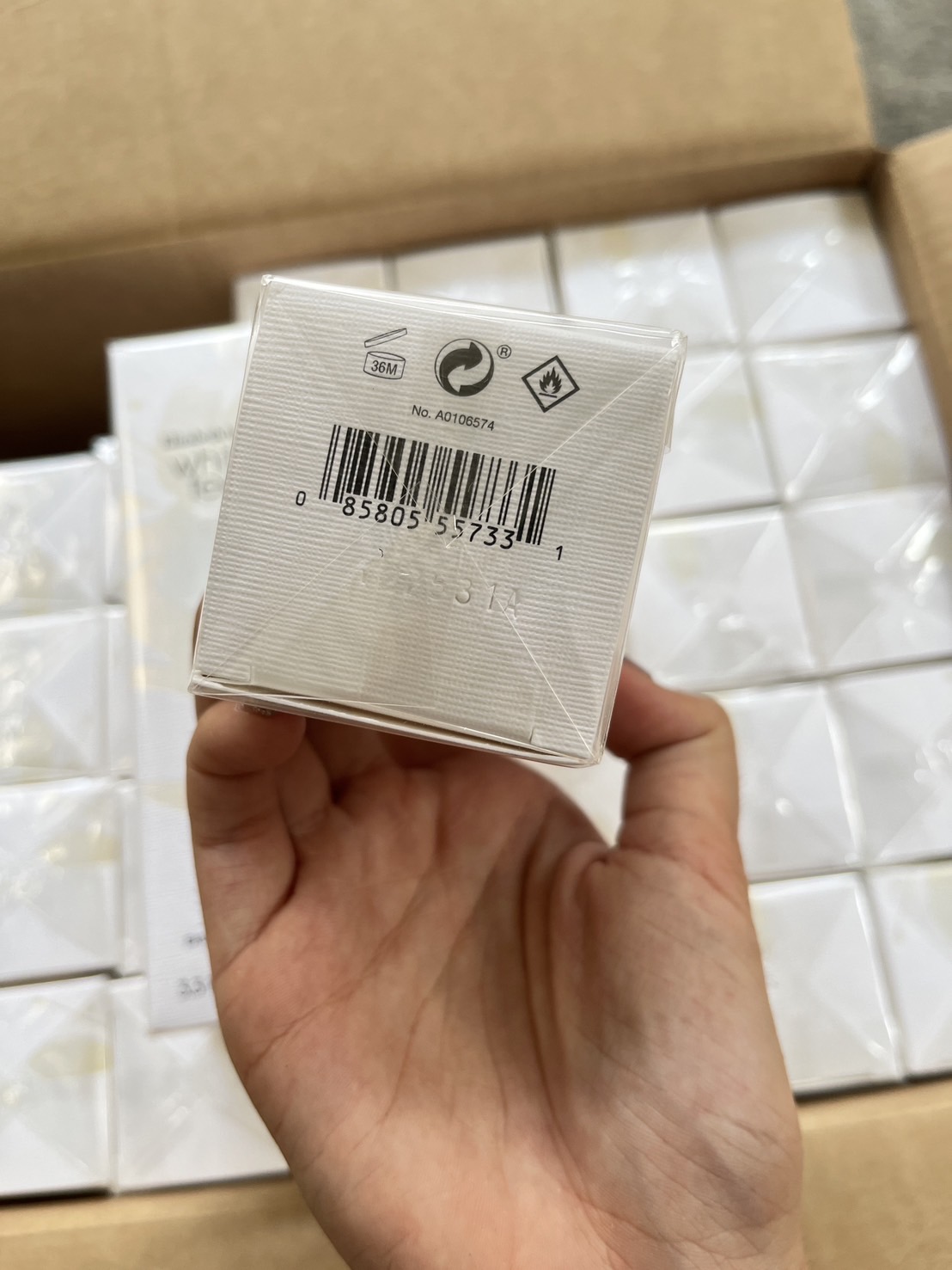 Elizabeth Arden White Tea EDT 100ml. น้ำหอมของแท้ (1กล่อง)