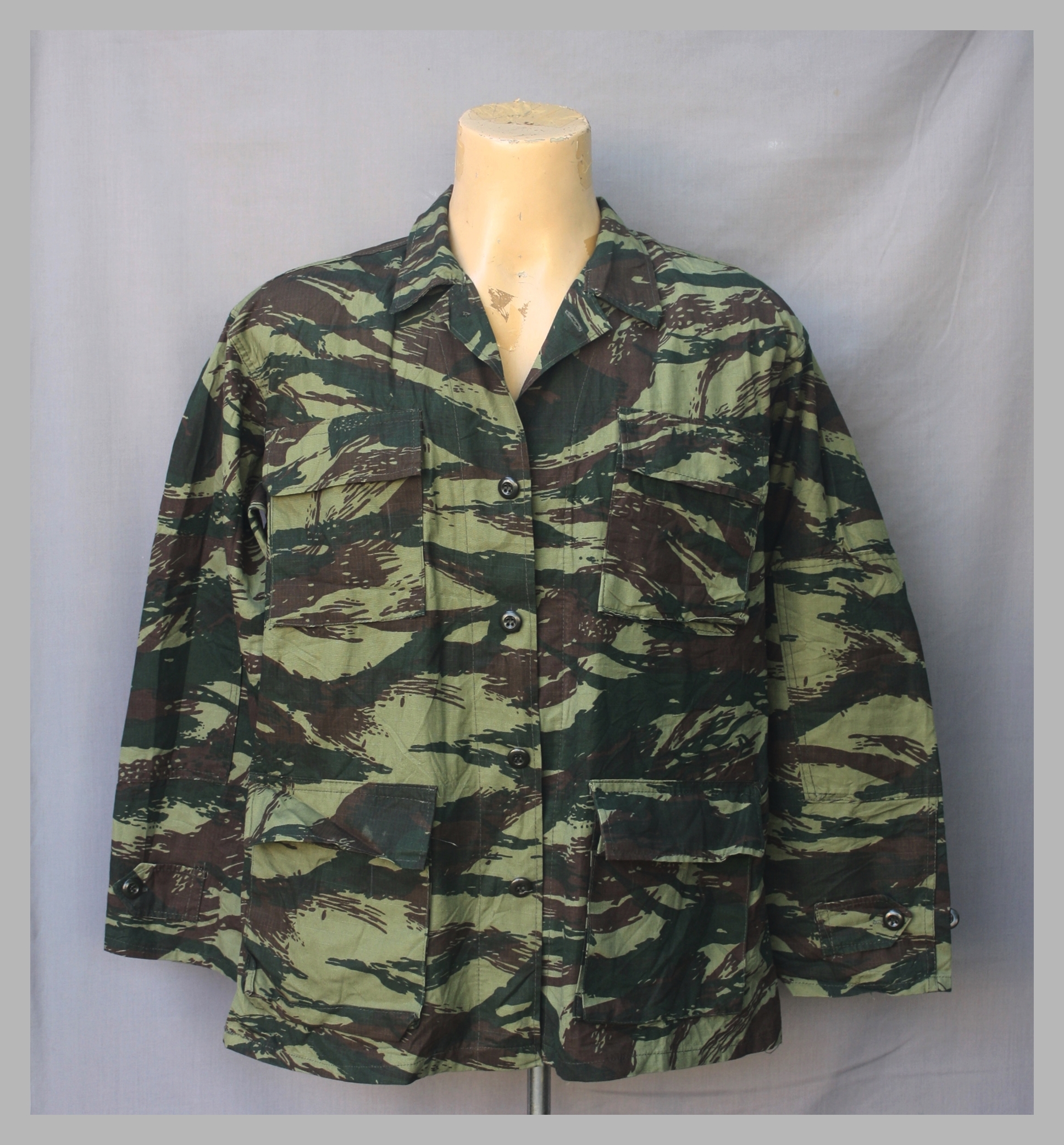 เสื้อทหาร Greek