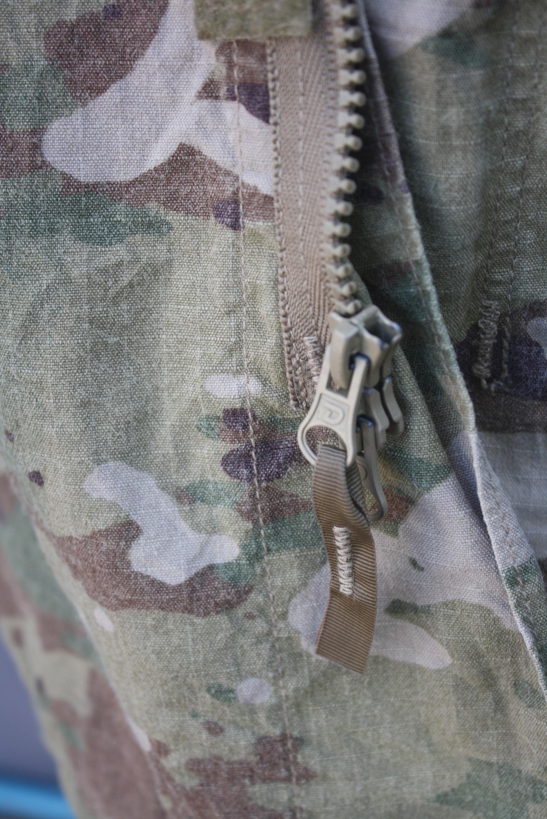 เสื้อทหารสหรัฐ Operational camouflage pattern (ocp). Scorpion W2, (Initial pattern)