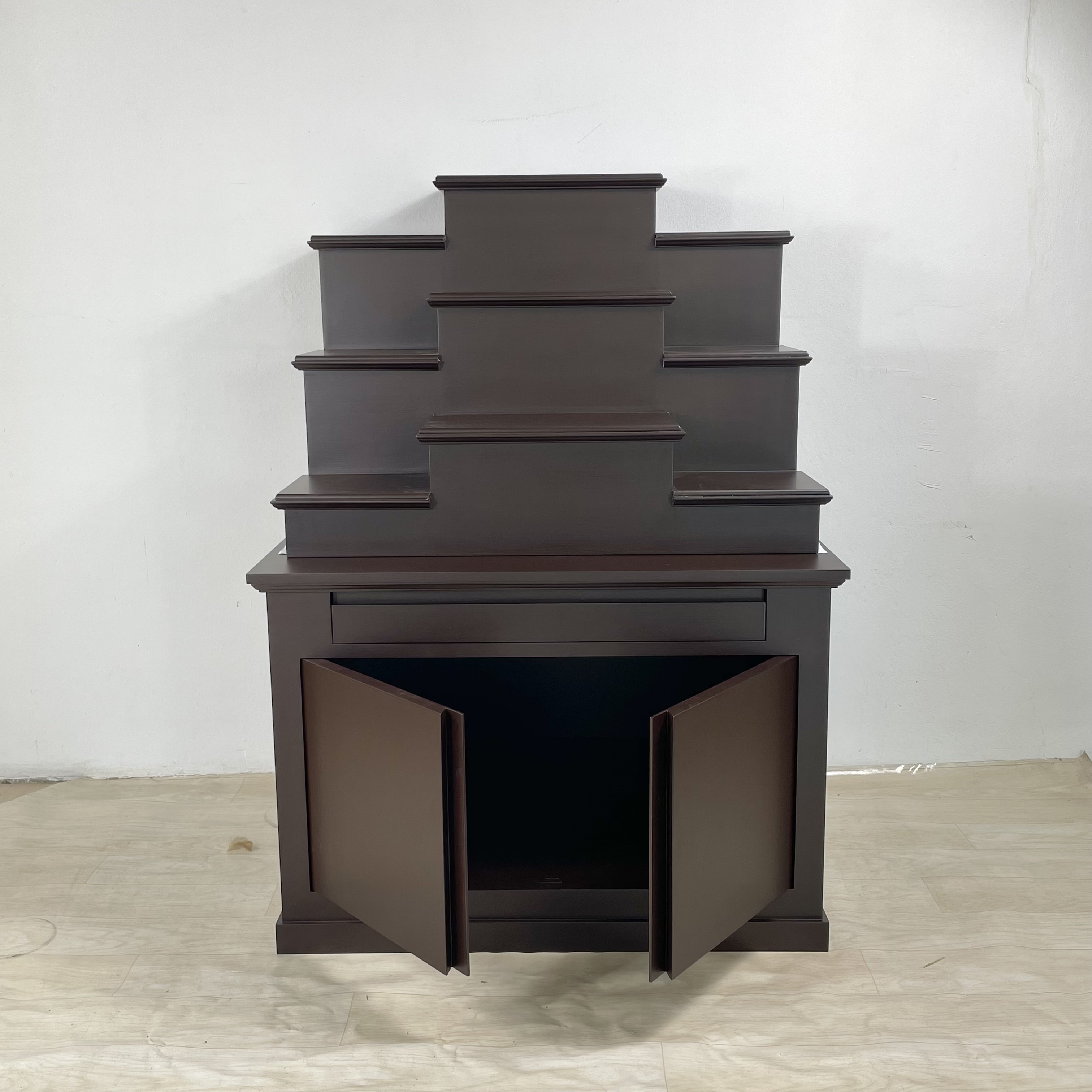 ตู้พระแบบสูง 7x8 ขั้นบันได 9 ขั้น ด้านน้ำตาล