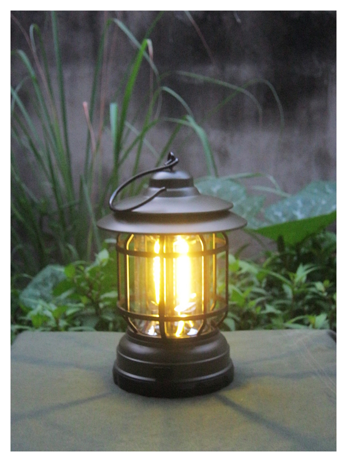 Vintage lantern ตะเกียงแคมปิ้ง LE-D