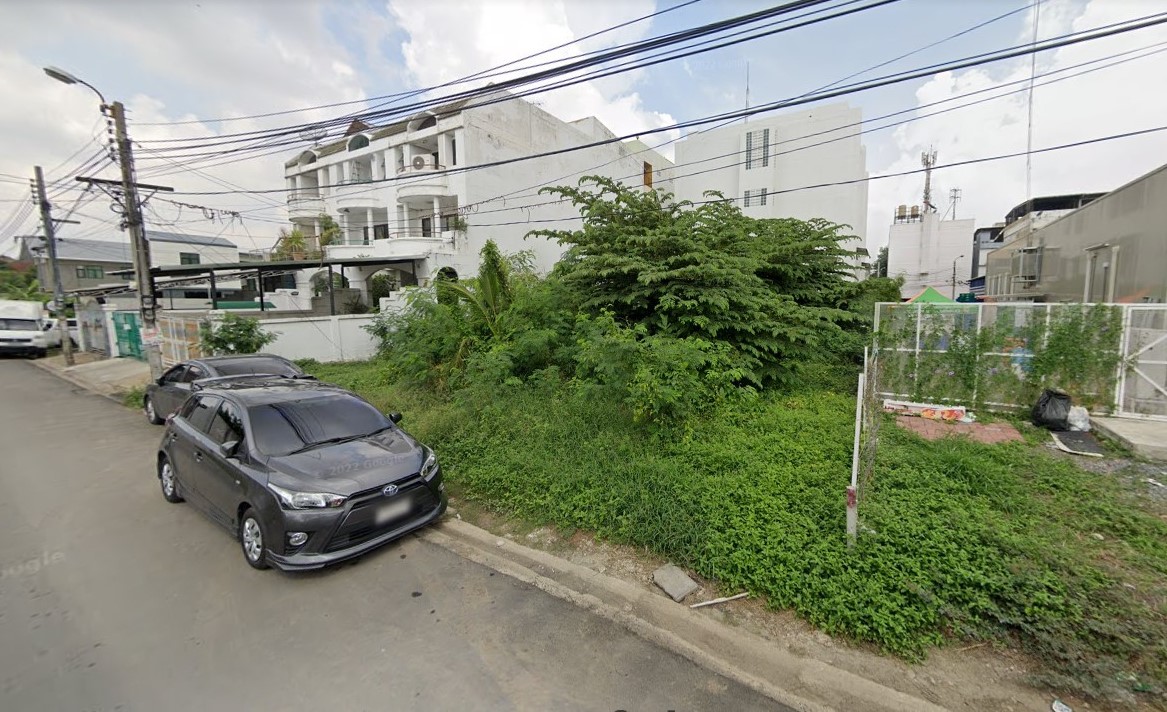 ขายที่ดิน 104 ตร.ว. นาคนิวาส 49 ลาดพร้าว ติด 7-11 เข้าซอยเพียง 40 ม. เพียง 84,000 ต่อตร.ว.