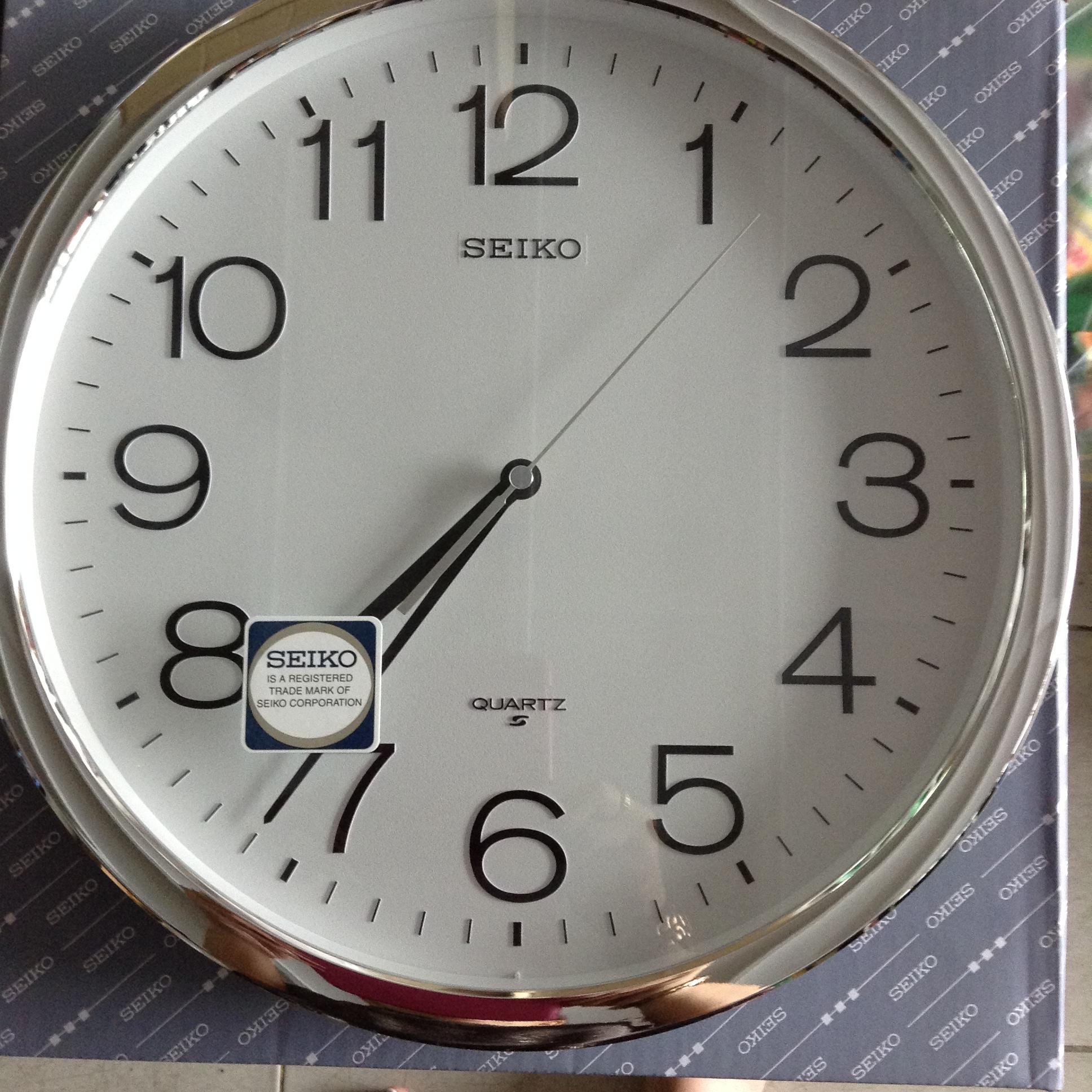 นาฬิกาติดฝาผนังSeiko 12นิ้วขอบเงิน