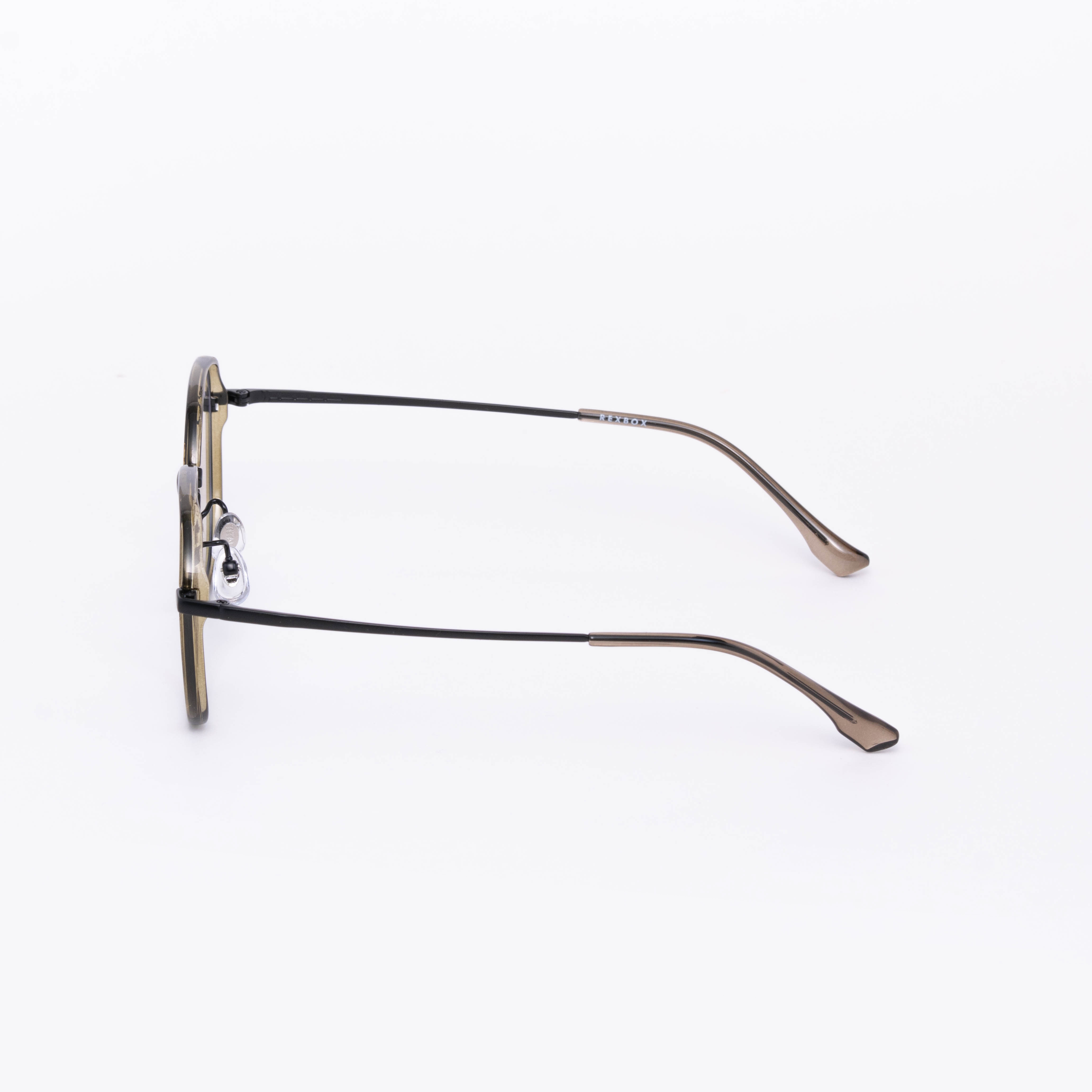 รุ่น B-TITANIUM ไทเทเนียม น้ำหนักเบา ยืดหยุ่น พร้อมคลิปออน Polarized (T10-C5)