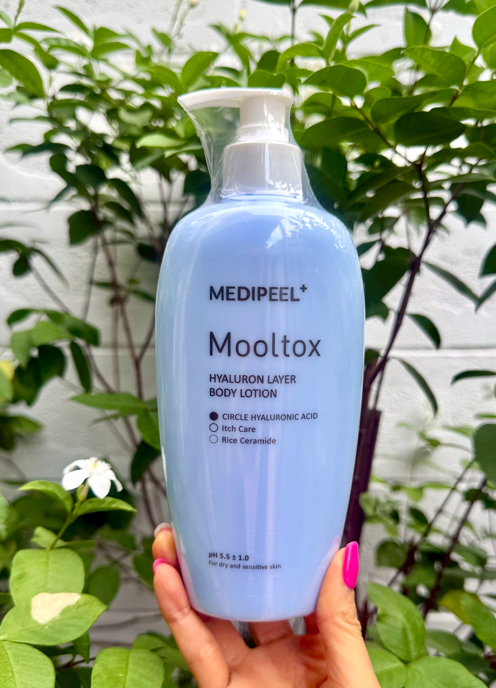 Medipeel Hyaluron Layer Mooltox Body Lotion 400ml. โลชั่นบำรุงผิวตัวฮิตจากเกาหลี