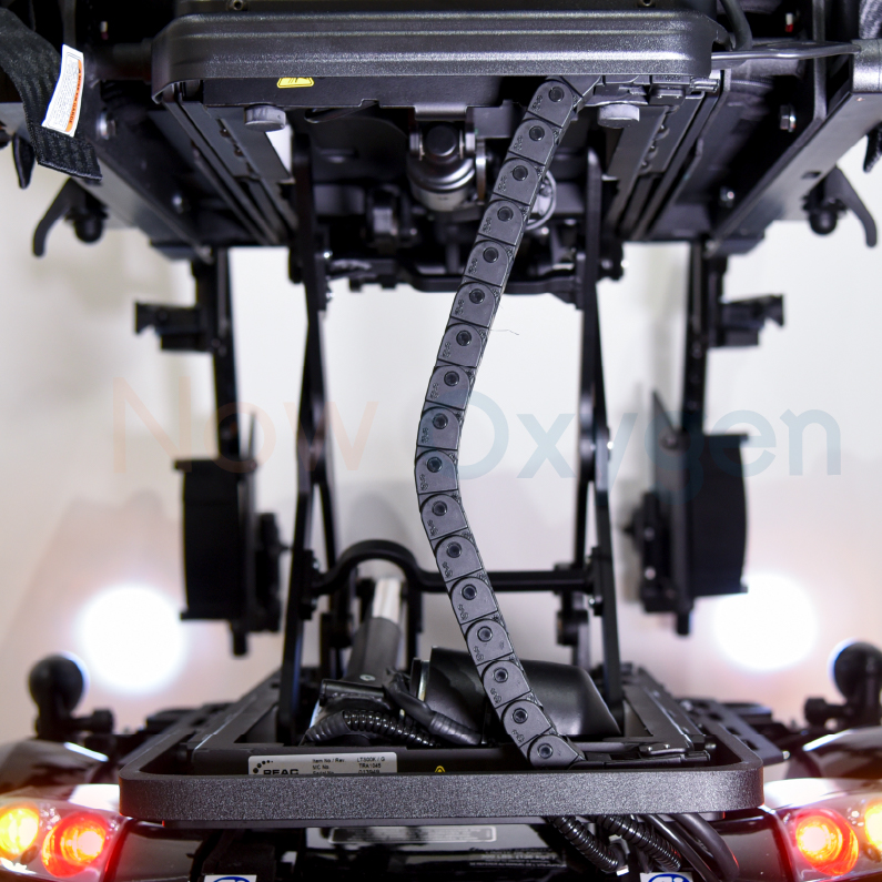 รถเข็นไฟฟ้า สำหรับผู้ป่วย ผู้สูงอายุ Invacare รุ่น TDXSP2