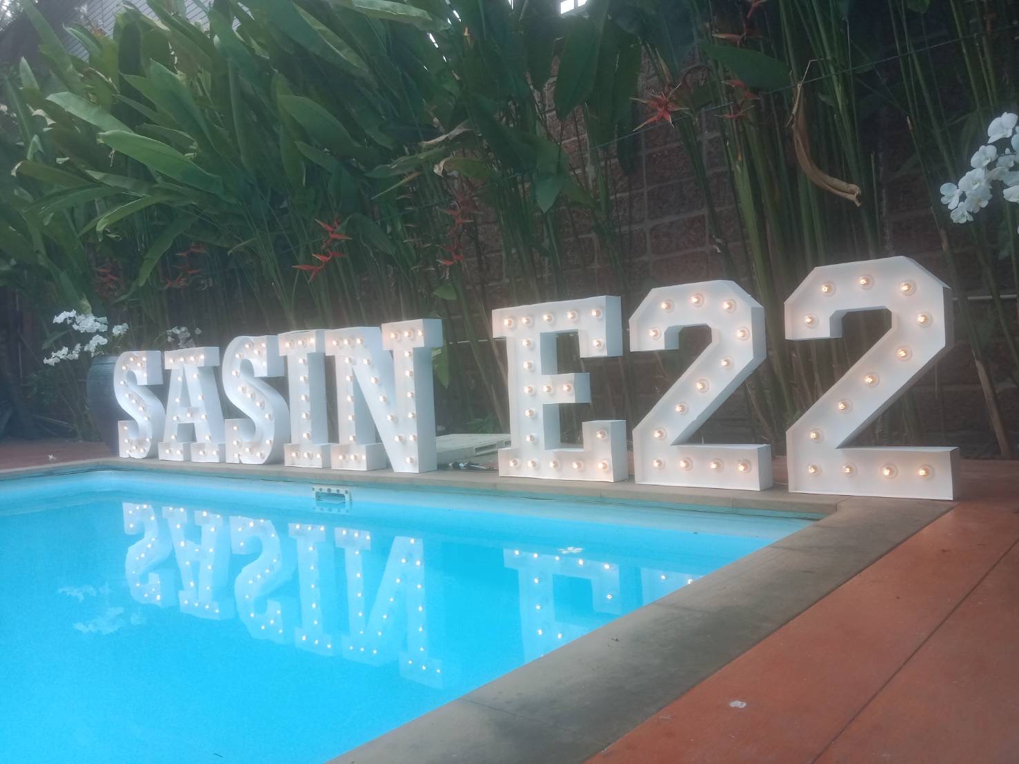 ป้ายอักษรเช่าไฟปิงปอง ป้ายไฟตกแต่งงาน ขนาดอักษรสูง 70cm