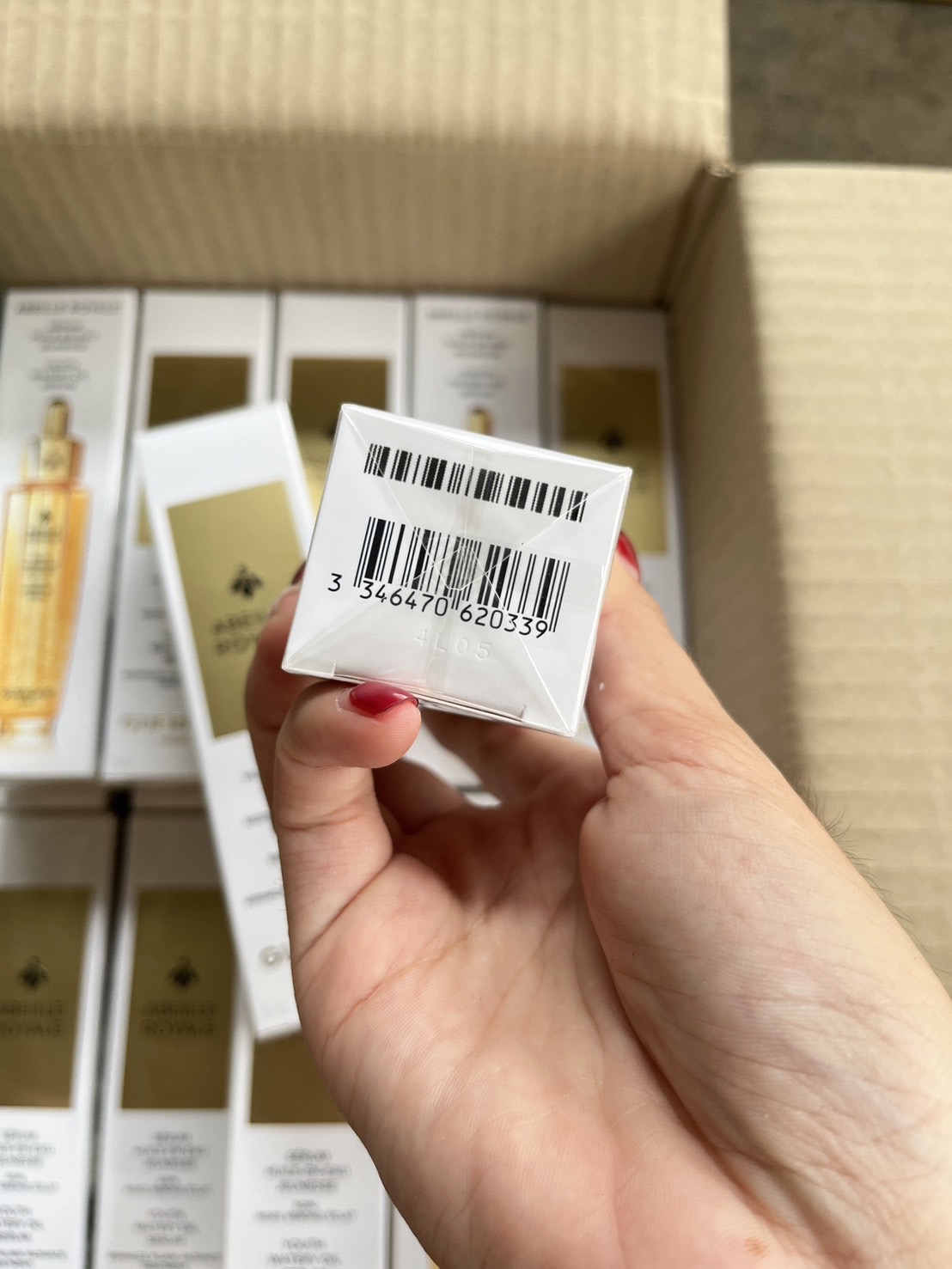 Guerlain Abeille Royal Advanced Youth Watery Oil 50ml. ออยล์เซรั่ม ของแท้ รับประกัน (1กล่อง)