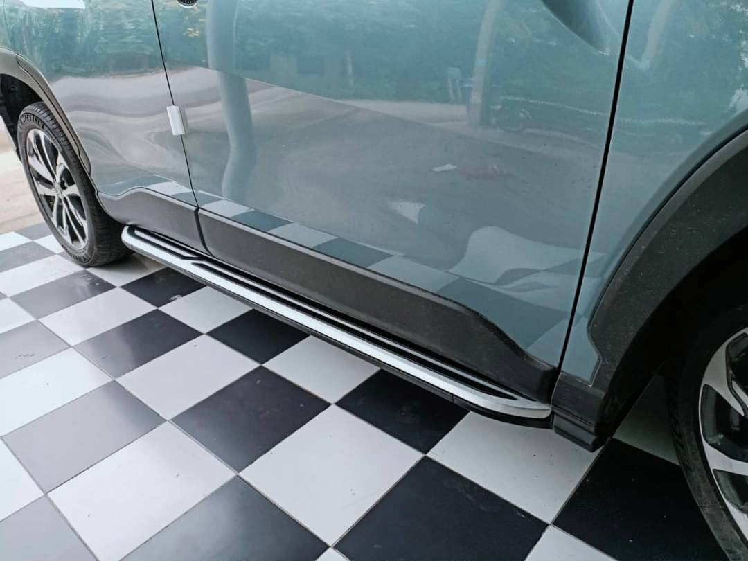 บันไดข้าง Corolla Cross โคโรล่าครอส ตรงรุ่น