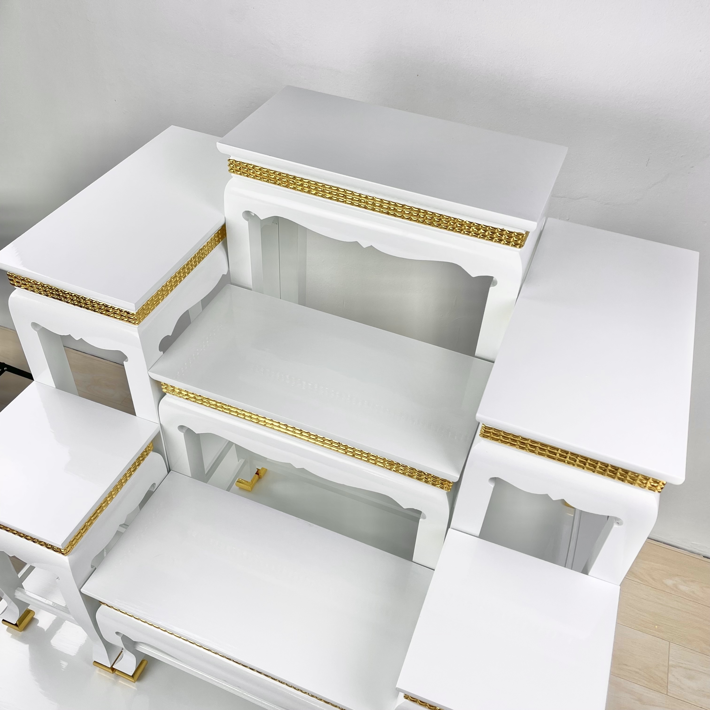 โต๊ะหมู่ 7 หน้า 8 พิกุลขาว