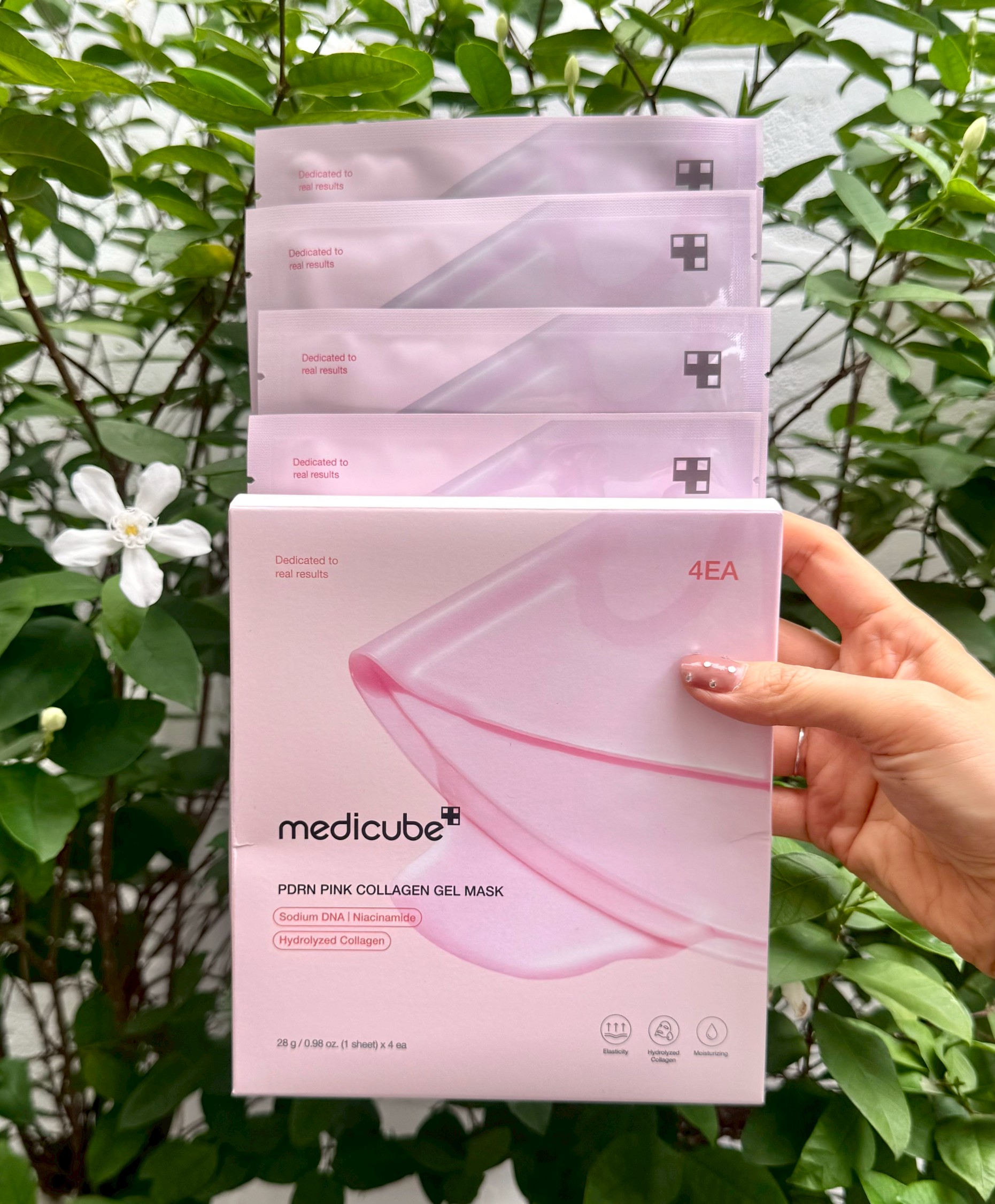 Medicube PDRN Pink Collagen Gel Mask (1 กล่อง / 4 แผ่น) มาส์ก ผิวเด้ง ใส ฉ่ำน้ำเหมือนมาจากคลินิก!
