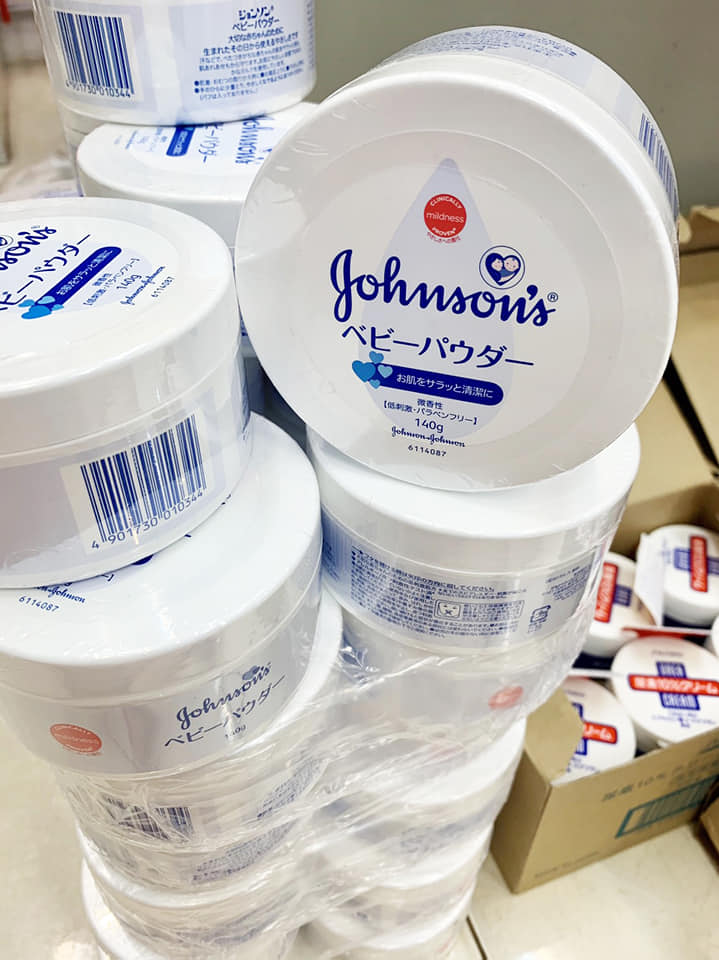 Johnson's Baby Powder 140g. แป้งฝุ่นอัดแข็ง