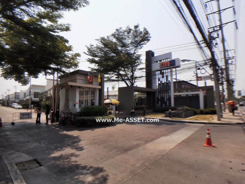 ขายทาวน์โฮม ม.เดอะพลีโน่ (เอกชัย-บางบอน) ถ.กาญจนาภิเษก แขวงบางบอน เขตบางบอน กรุงเทพ ห้องมุม / พื้นที่ 2 ชั้น 30.4 ตารางวา