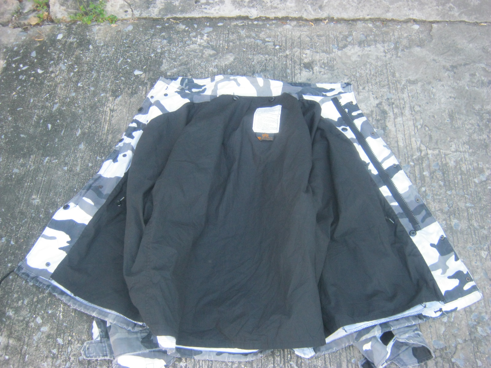 เสื้อ M65 ลายพรางเมือง