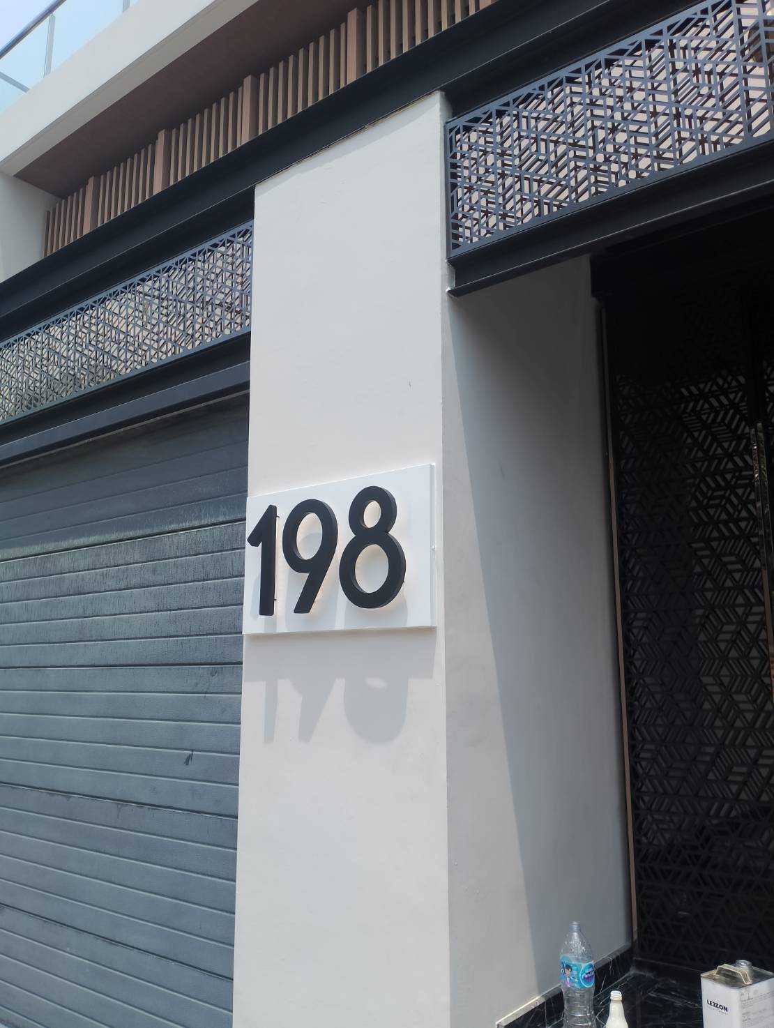 บ้านเลขที่ + ไฟออกหลัง อักษรแสตนเลส สูง 35 cm