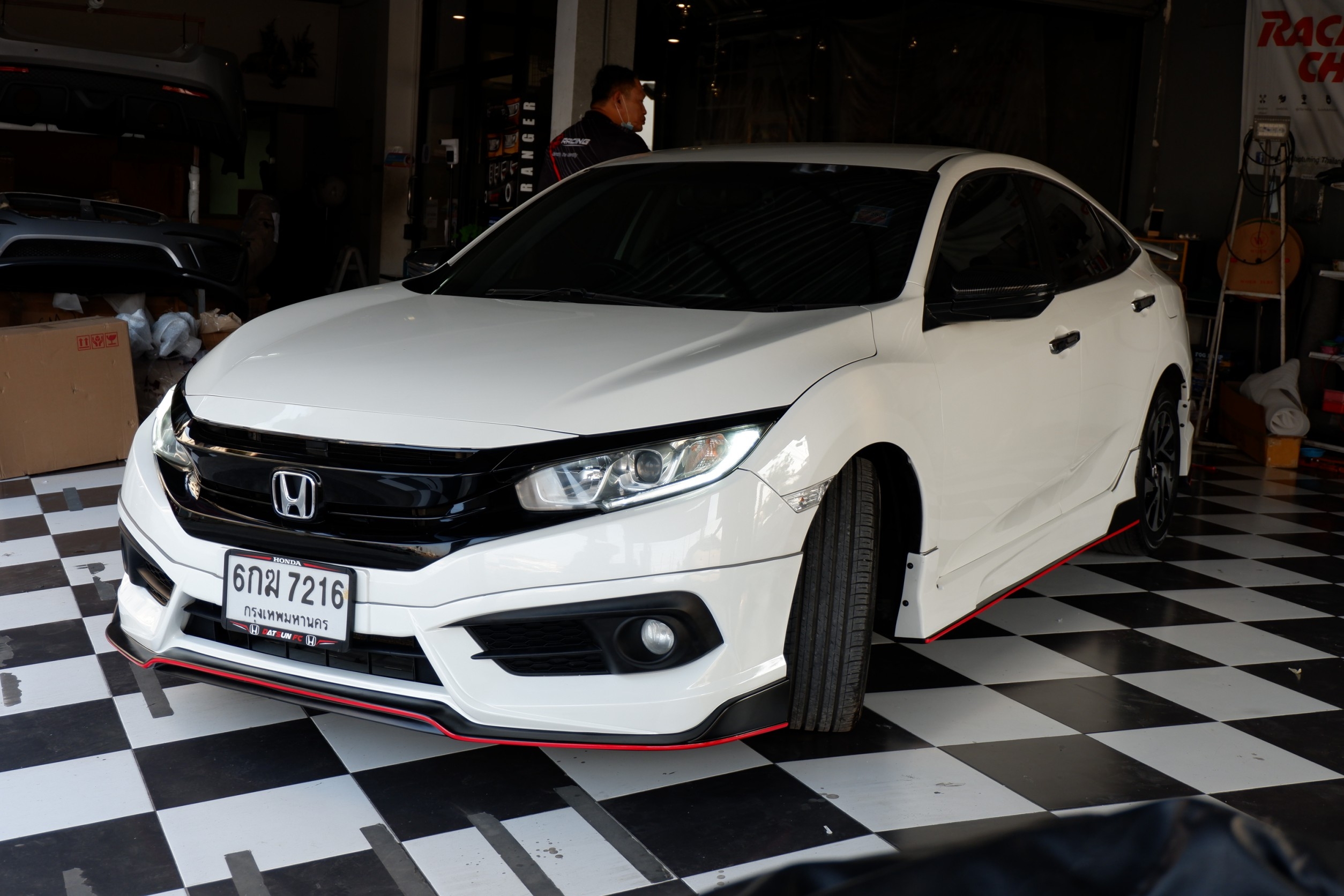 ชุดแต่ง FC ทรง LION 2016-18