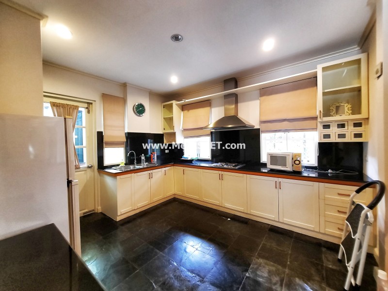 ขายบ้านเดี่ยว ม.นันทวัน วงแหวน-รัตนาธิเบศร์ ถ.ตลิ่งชัน-สุพรรณบุรี ต.เสาธงหิน อ.บางใหญ่ นนทบุรี ต้นโครงการ ตรงข้ามสวนสาธารณะ / พื้นที่ 2 ชั้น 138 ตารางวา