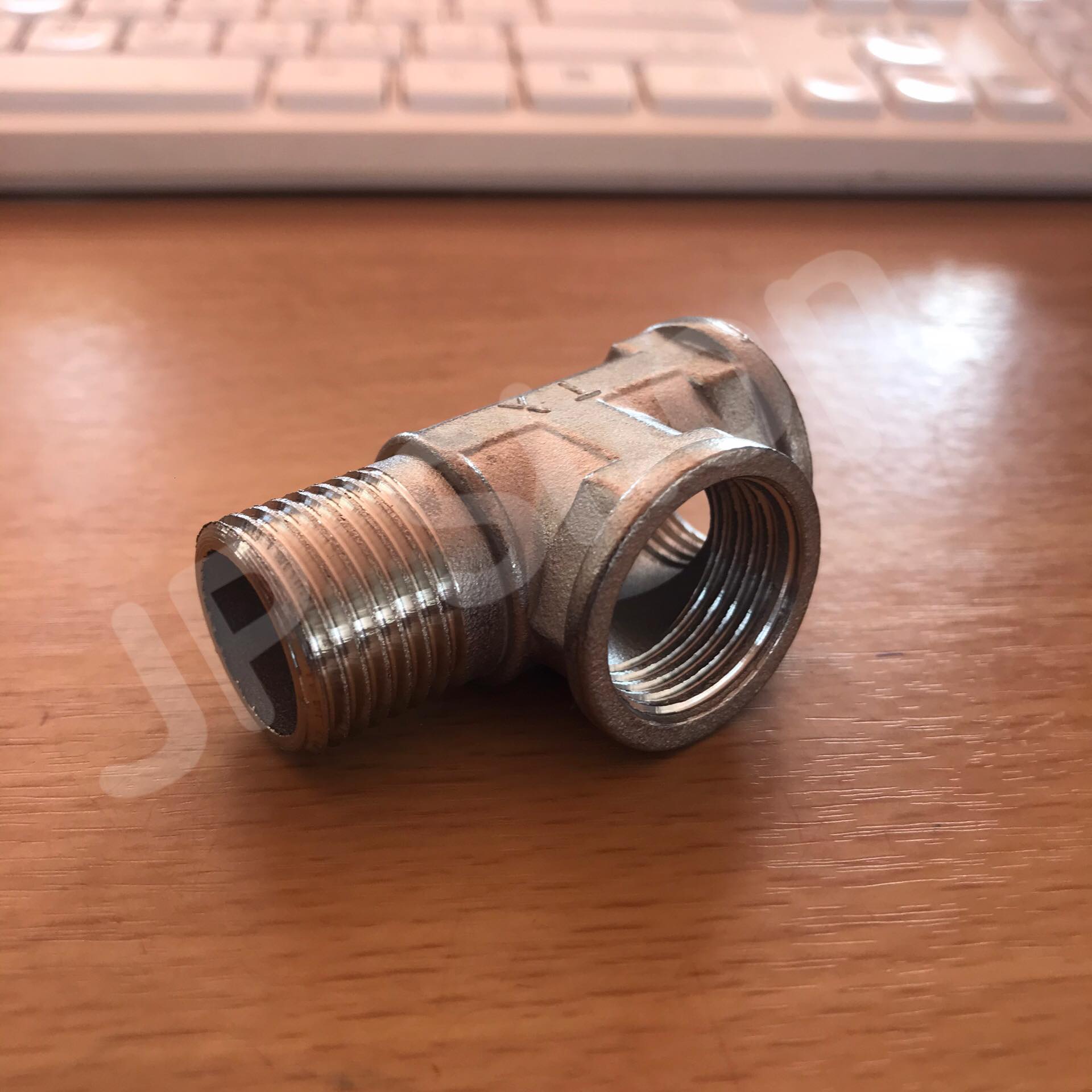 ข้อต่อสามทางสแตนเลส304 เกลียวนอก1 เกลียวใน02 ขนาด 4 หุน #3954