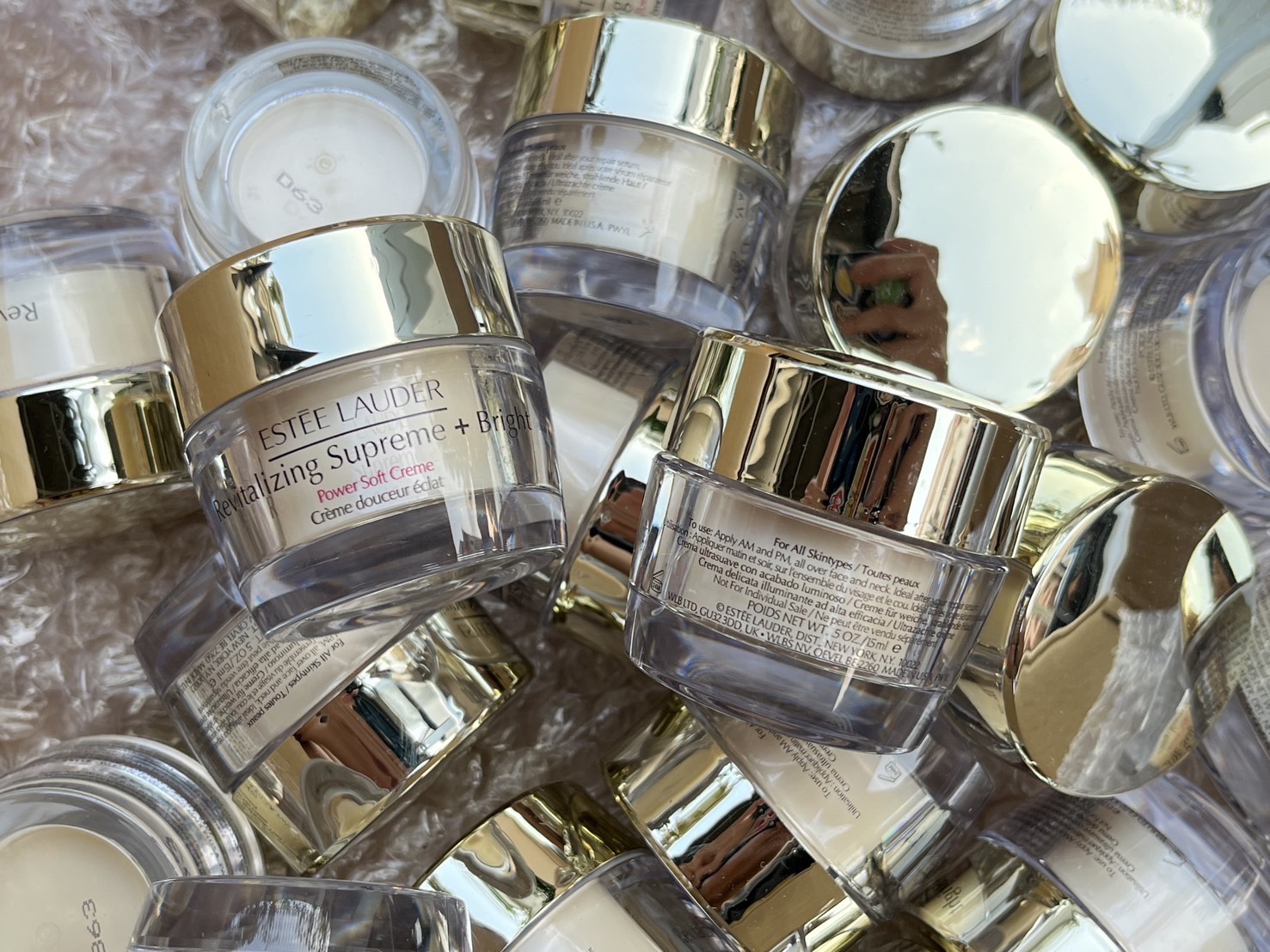 Estee Lauder Revitalizing Supreme+Bright Power Soft Creme 15ml. มอยส์เจอร์ไรเซอร์สูตรใหม่ ขนาดทดลอง ของแท้