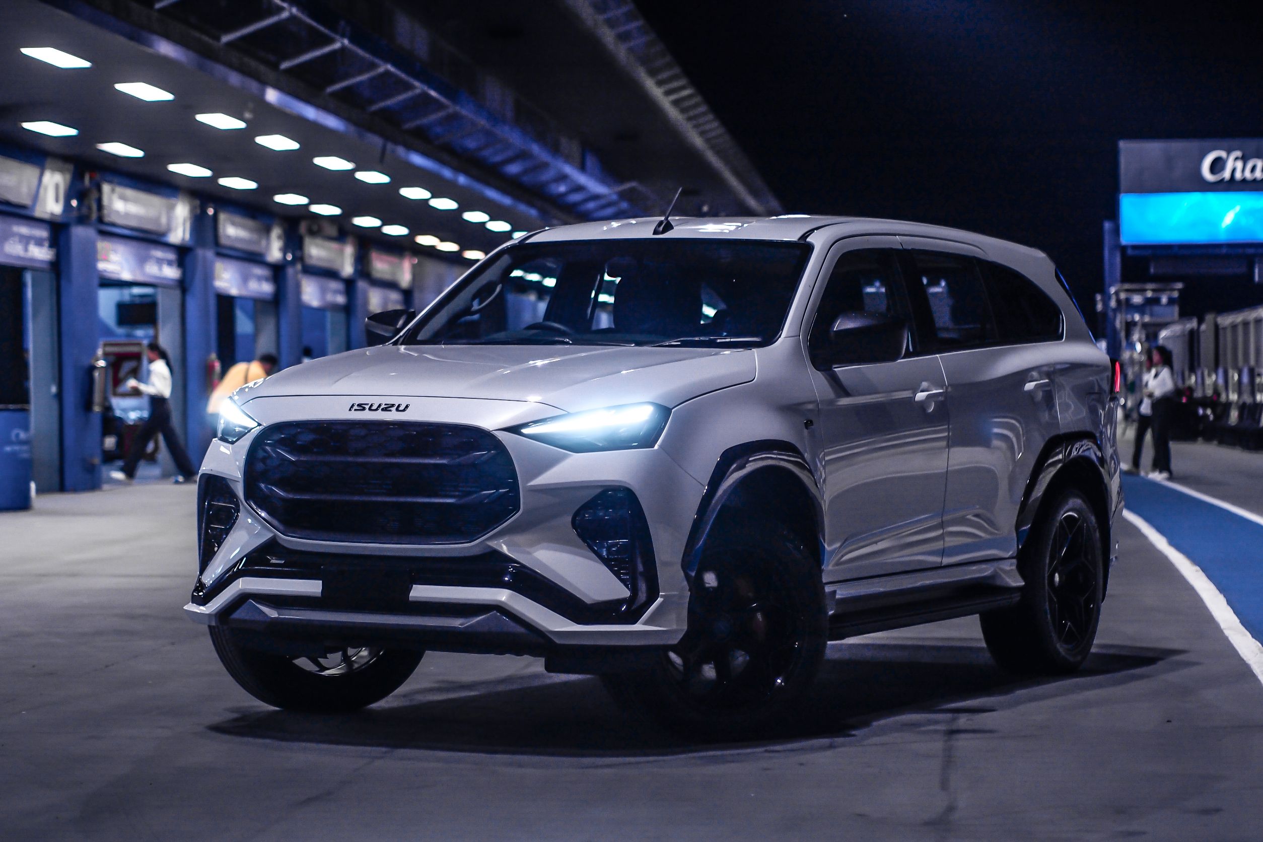 ชุดแต่ง ชุดสเกิร์ต Isuzu MU-X 2025 รุ่น AKC