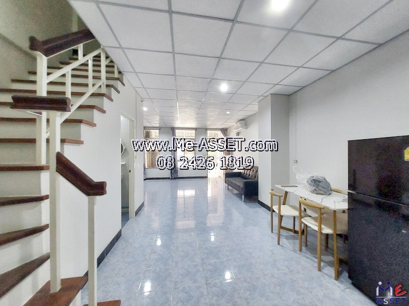 ให้เช่าทาวน์โฮม ใกล้รถไฟฟ้า ย่าน สุขุมวิท77 อ่อนนุช27 ศรีนครินทร์ สวนหลวง : ม.ควีนเพลส 4 : 3 ชั้น 17 ตร.วา