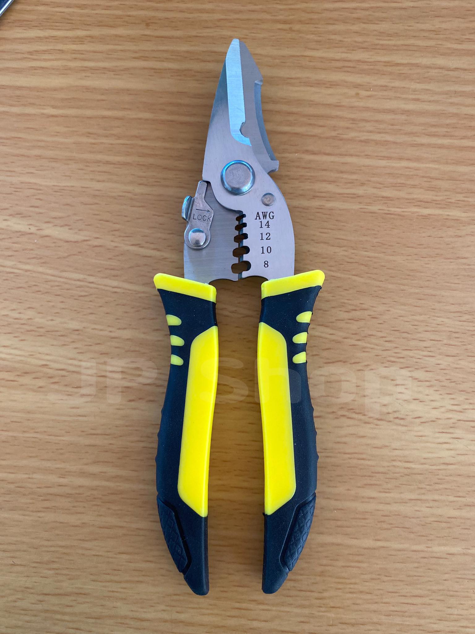 คีมปอกสายไฟ คีมตัดไฟ อเนกประสงค์ 2in1 ปากคีมแข็งแรง ทนทาน ปอกสายและตัดสายในตัวเดียวกัน #60129