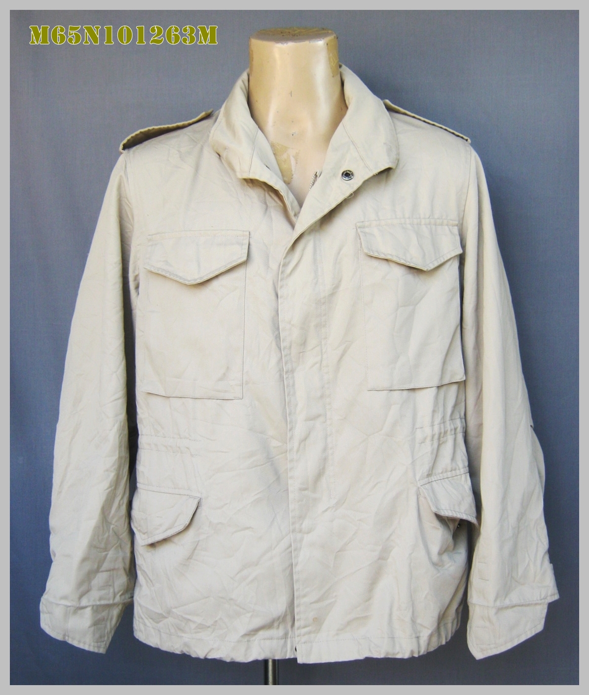 ขายแล้ว เสื้อทหาร M65 สีครีมทราย Medium