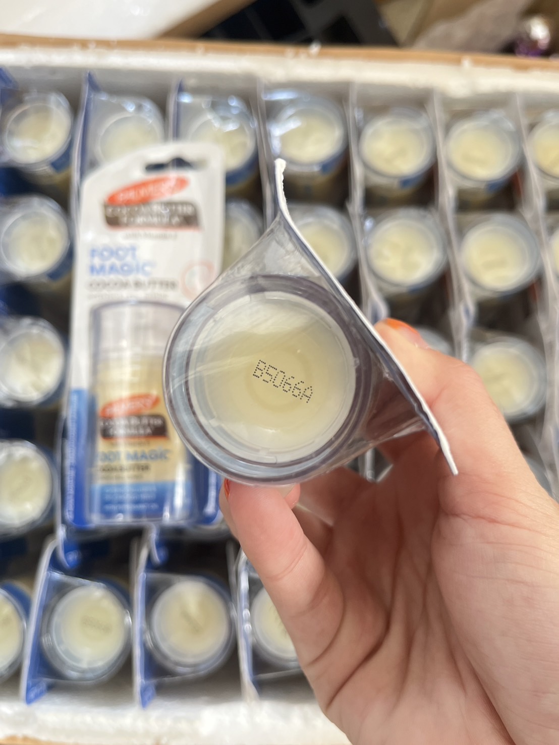 Palmer’s Cocoa Butter Formula Heel Repair Stick – 25g . แท่งบำรุงส้นเท้า (1อัน)