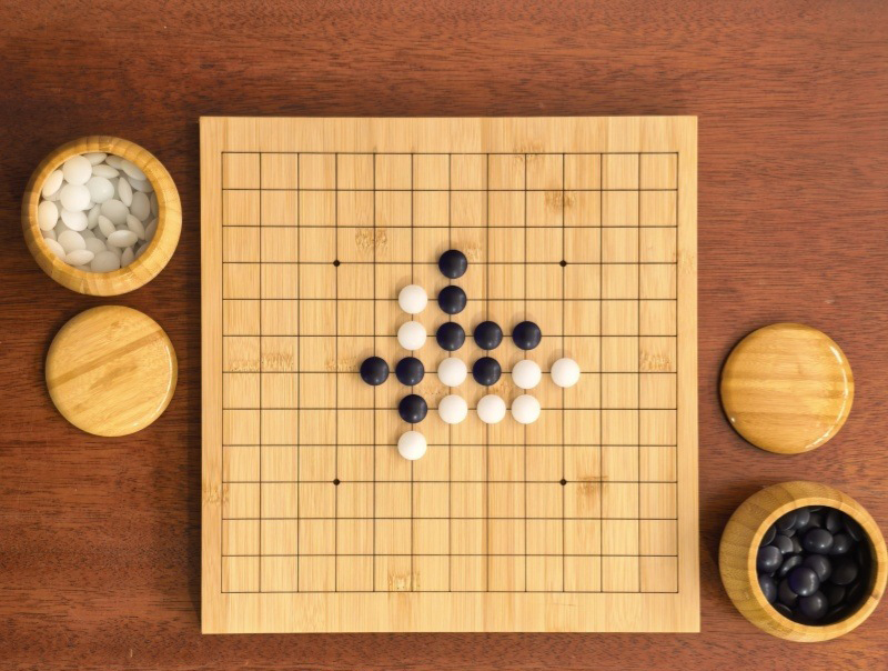 ชุดหมากล้อมไม้ (กระดานไม้ไผ่9/13เส้น+เม็ดเมลามีน80/80เม็ด+โถไม้ไผ่M)