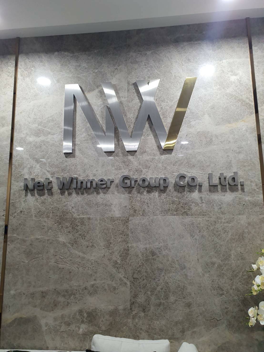 งานติดตั้ง ตัวอักษรสแตนเลส NW Net Winner Group Co.,Ltd.