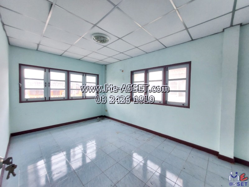 ขายทาวน์เฮ้าส์ หลังมุม ย่าน คูคต ลำลูกกา คลอง2 เสมาฟ้าคราม : ม.บ้านปลื้ม 1 / Ban Pluem 1 : 2 ชั้น 19 ตร.วา