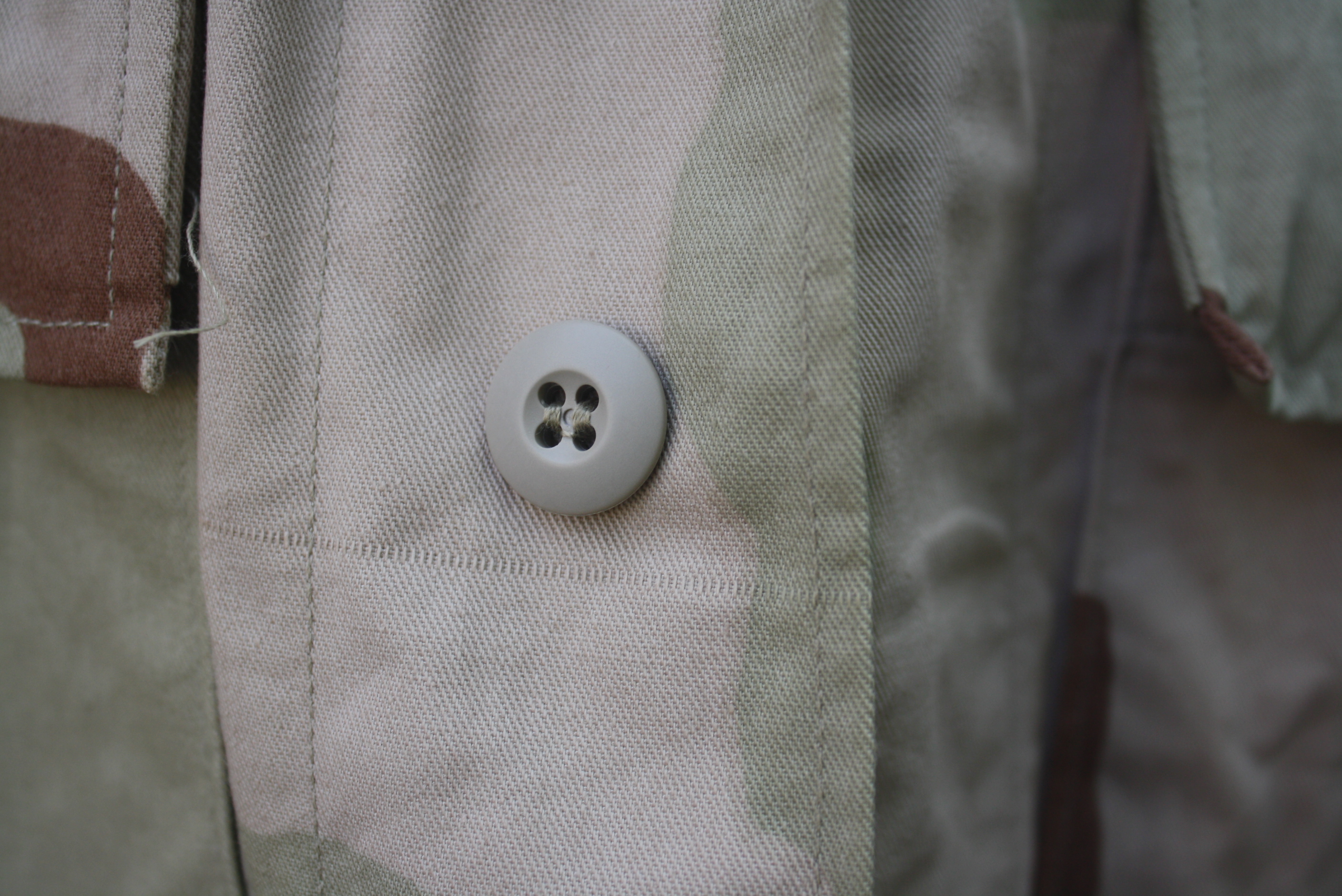 เสื้อทหารสหรัฐ ลายสามสี รุ่นแรก ปี 1990