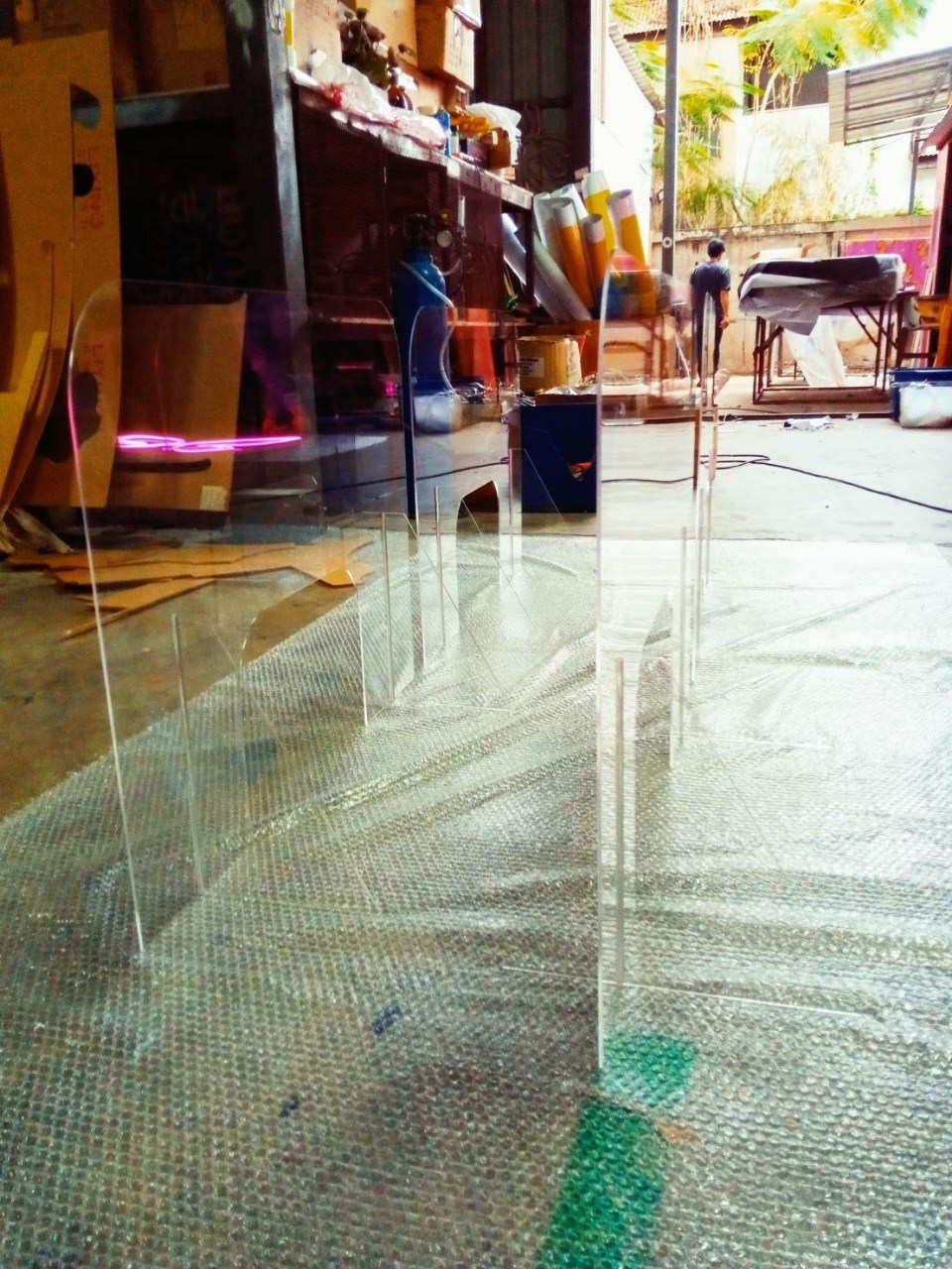 ฉากกั้นอะคริลิค