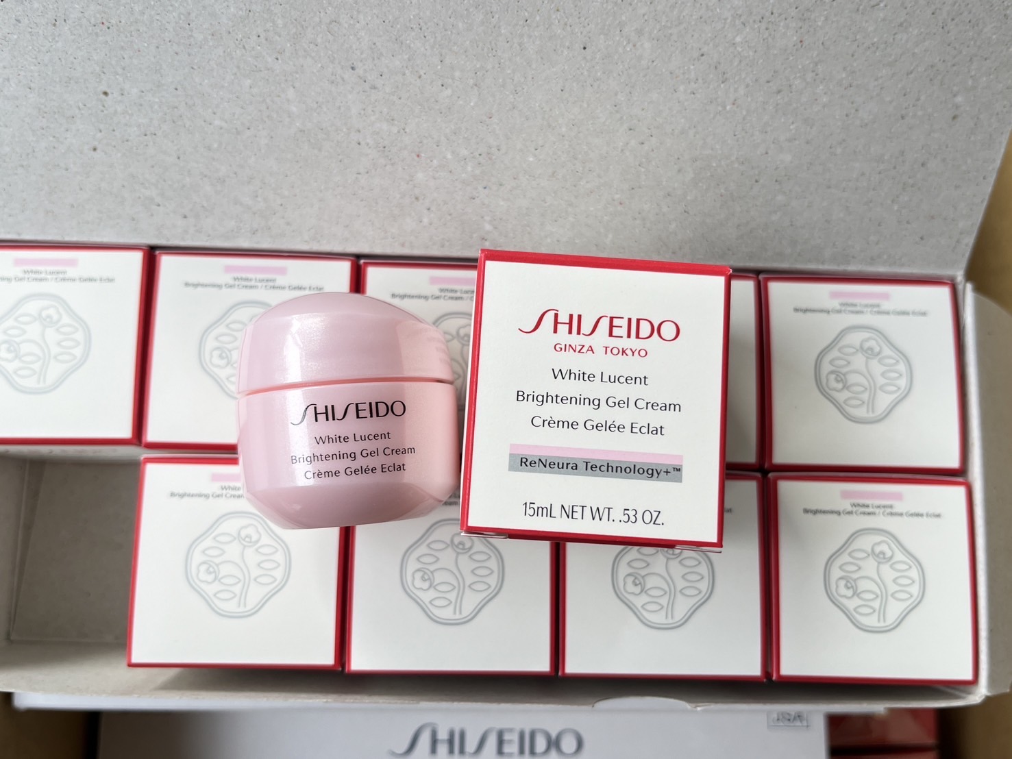 Shiseido White Lucent Brightening Gel Cream 15ml. มอยส์เจอร์ไรเซอร์เนื้อเจลครีมไวท์เทนนิ่งสูตรใหม่