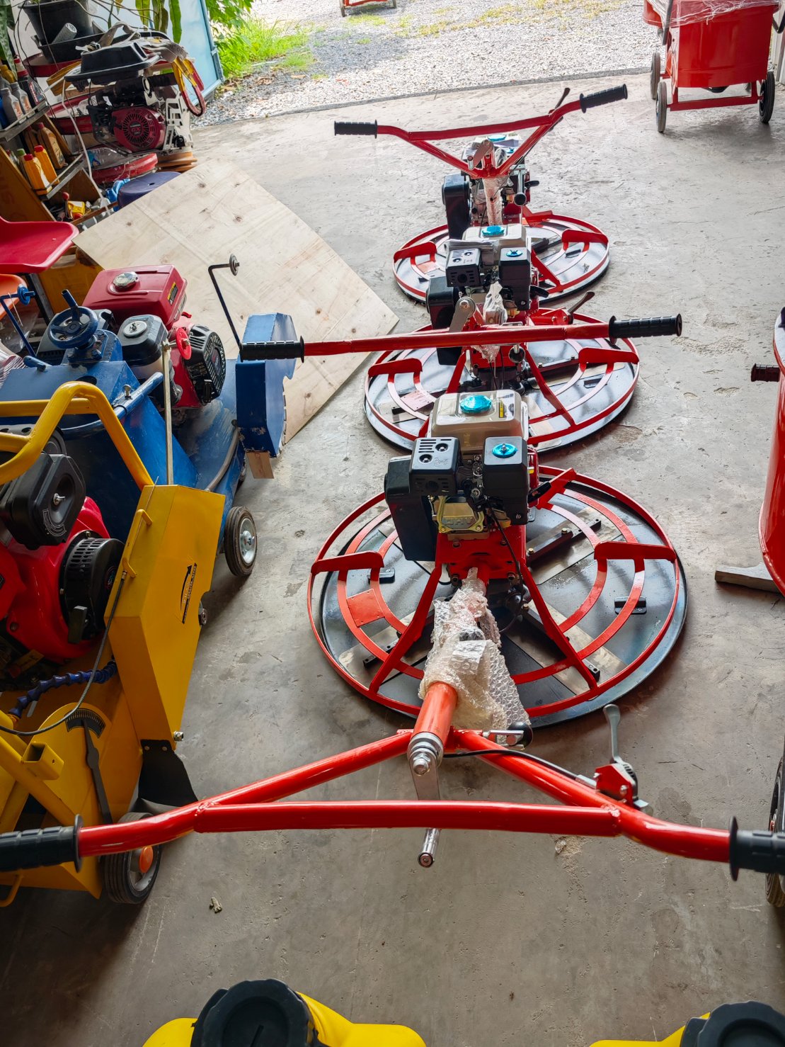 เครื่องขัดมันปูนพร้อมเครื่องยนต์