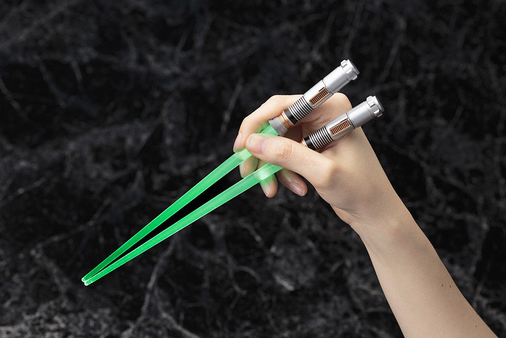 ตะเกียบดาบ LED สีเขียว Luke Skywalker Light-Up Lightsaber Chopsticks Kotobukiya - Star Wars สำเนา
