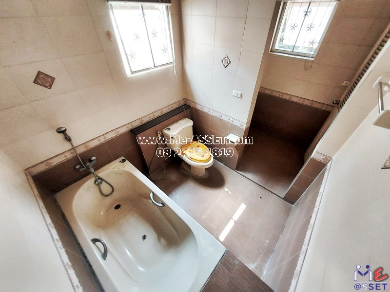 ขายบ้านเดี่ยว ย่าน ราชพฤกษ์ นครอินทร์ พระราม 5 บางคูเวียง : บ้านนราวดี วงแหวนพระราม 5 : 2 ชั้น 57.4 ตารางวา